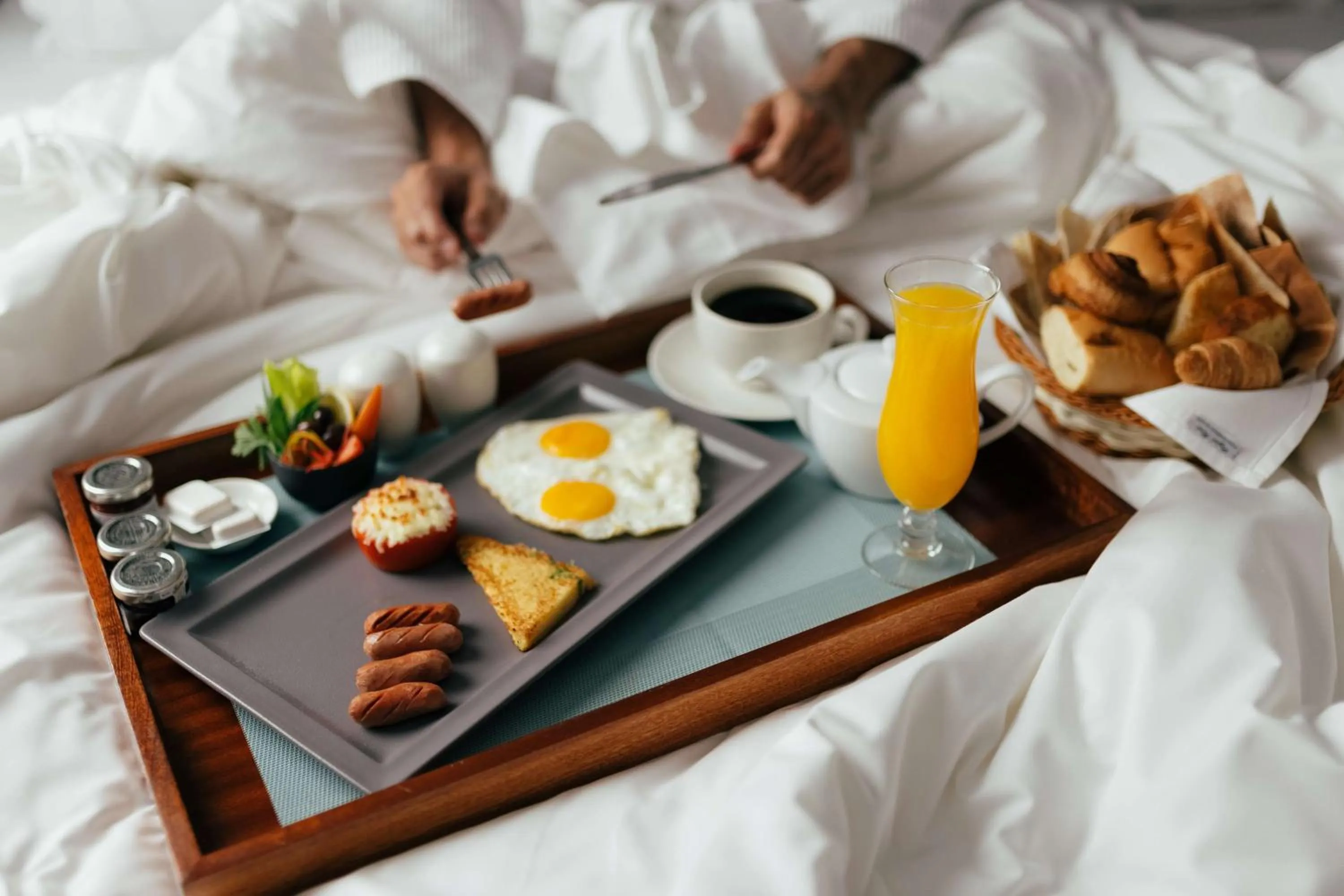 Restaurant/places to eat, Bed in Park Inn by Radisson Istanbul Airport Odayeri