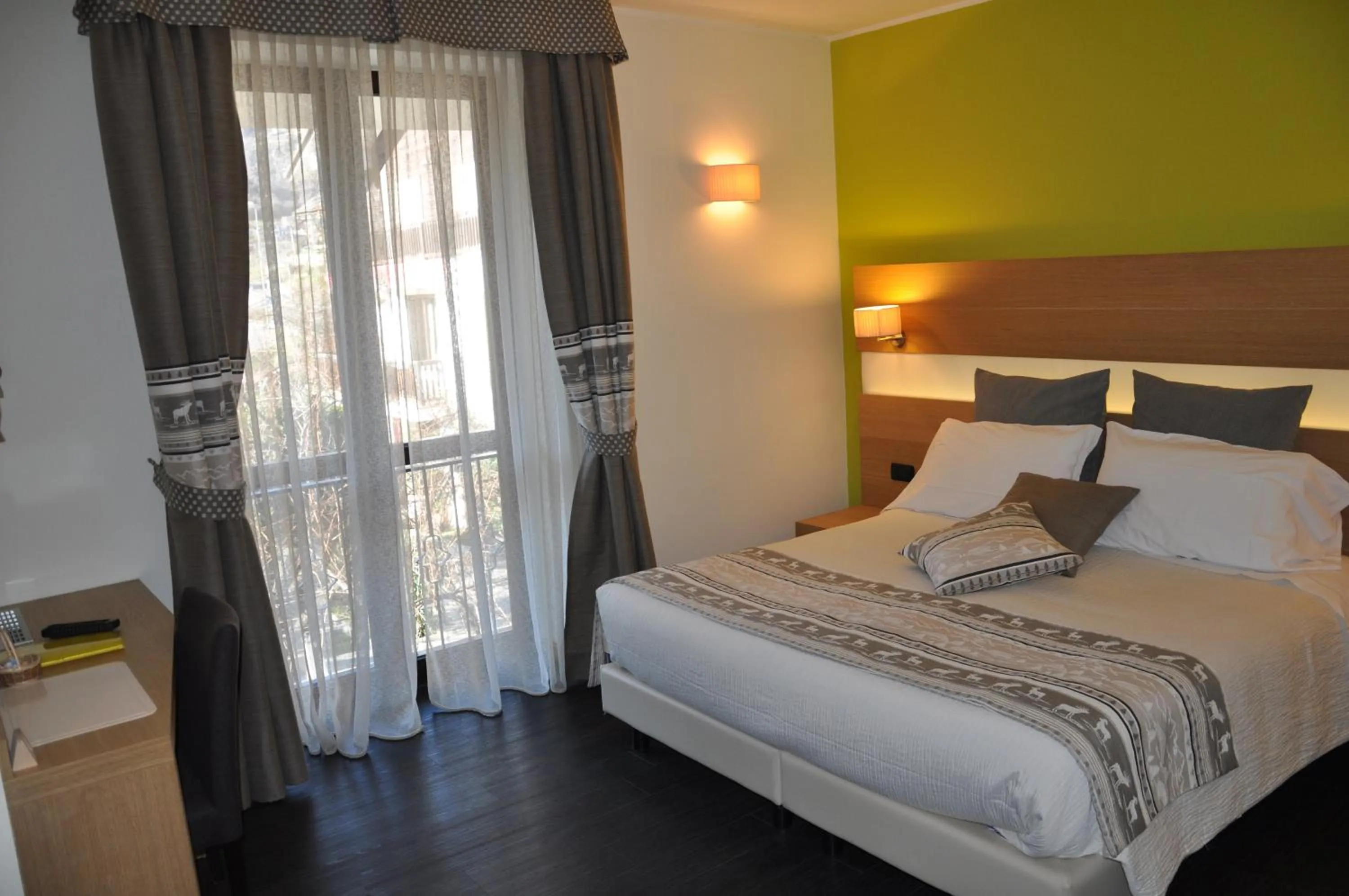 Bed in Hotel Saint Pierre