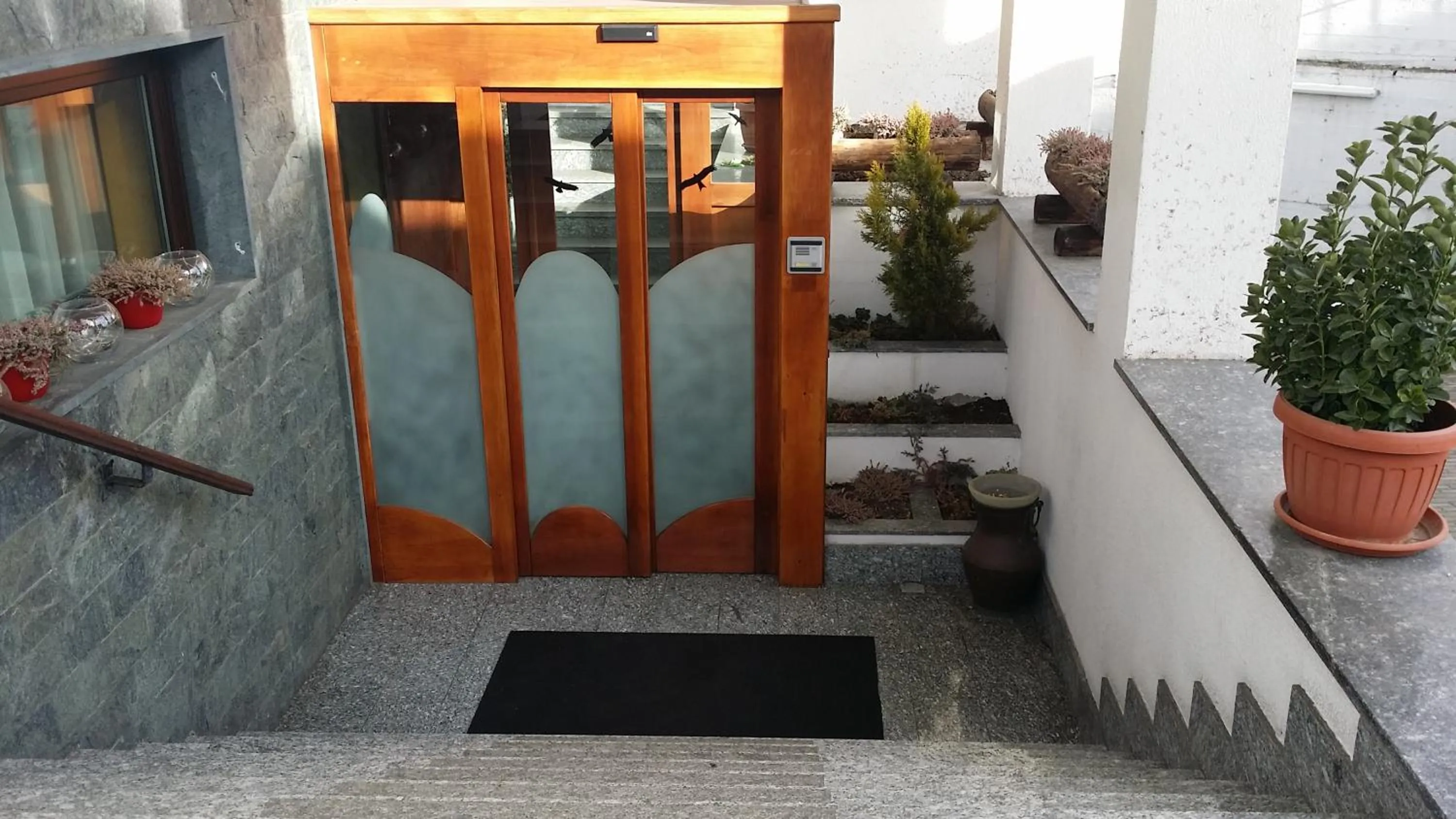 Facade/entrance in Hotel Saint Pierre