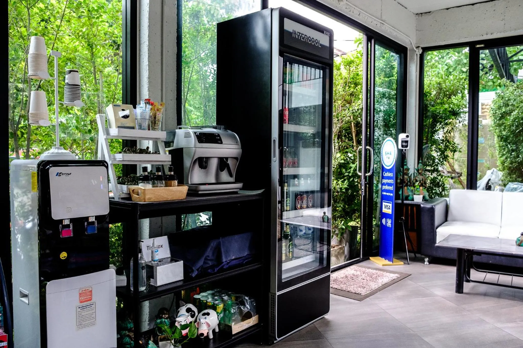 Coffee/tea facilities in Sathu Hotel