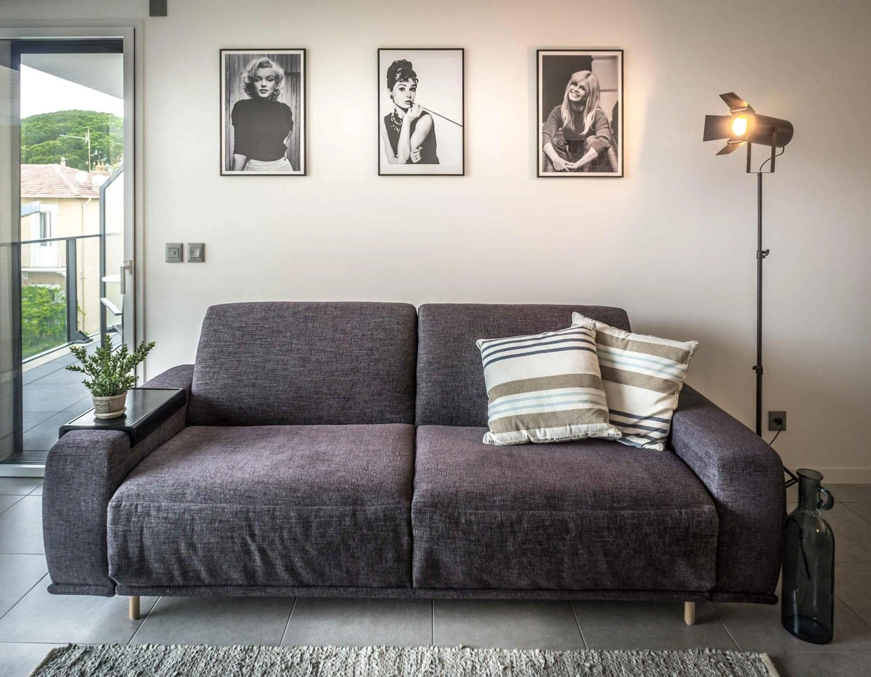 Modern 1-Bed Apt near Croisette Palais - 1903