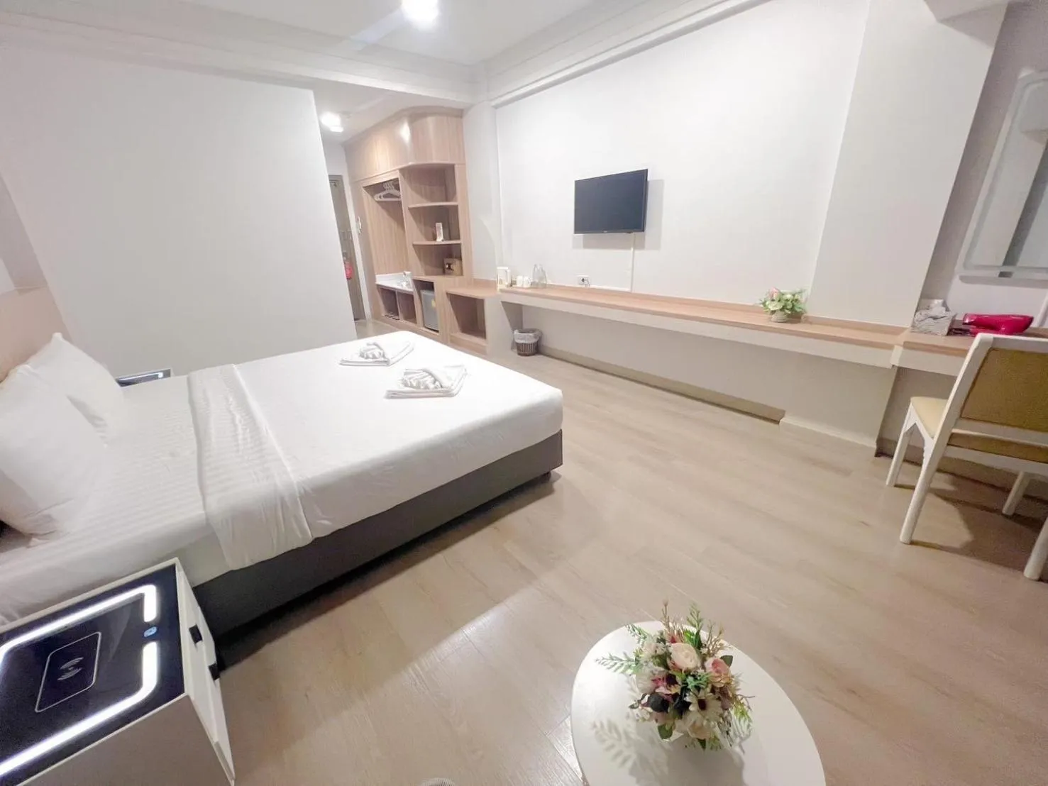 Bedroom, Bed in The Space Hotel Chiang Rai