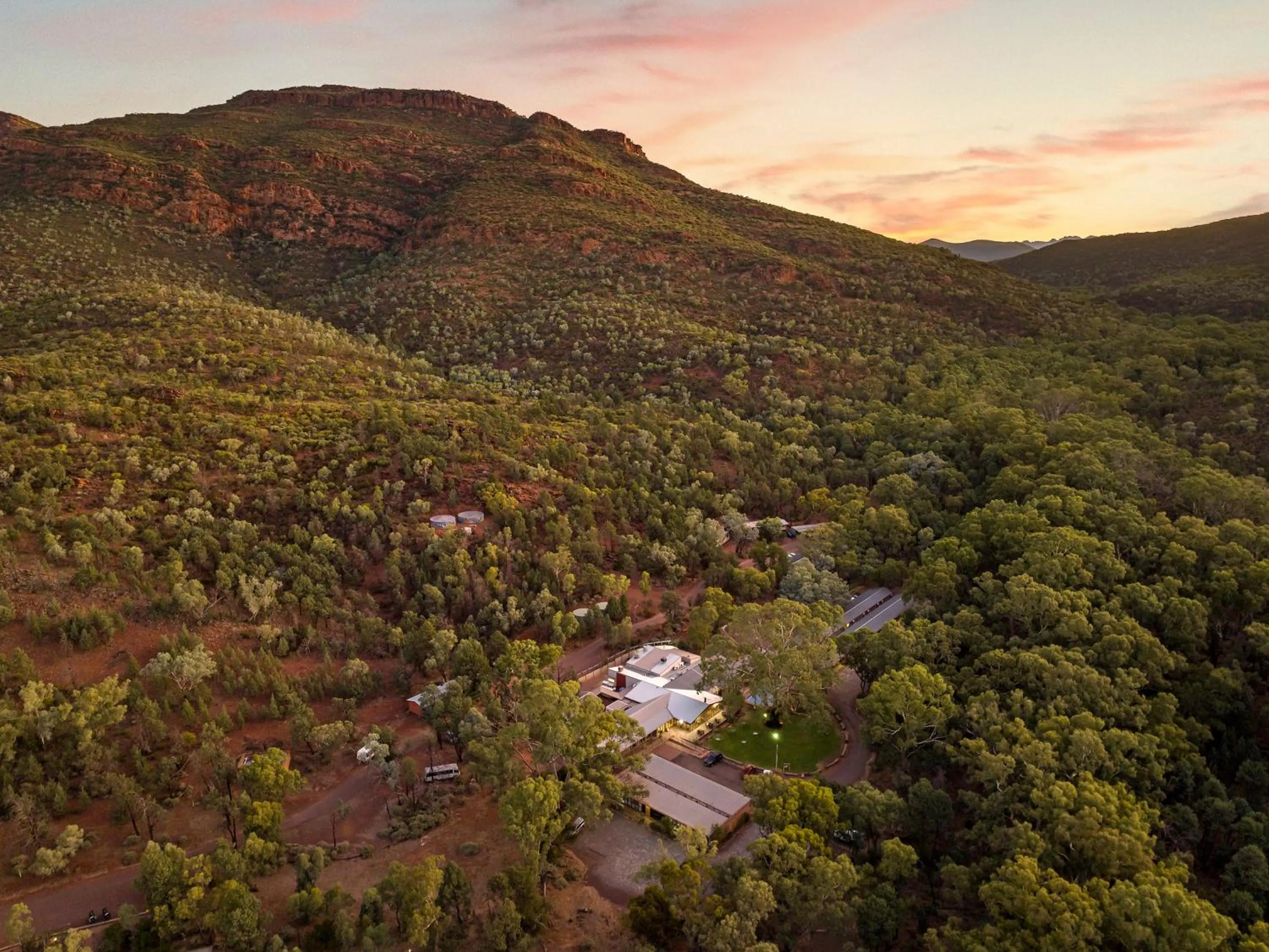 Property building in Discovery Resorts - Wilpena Pound