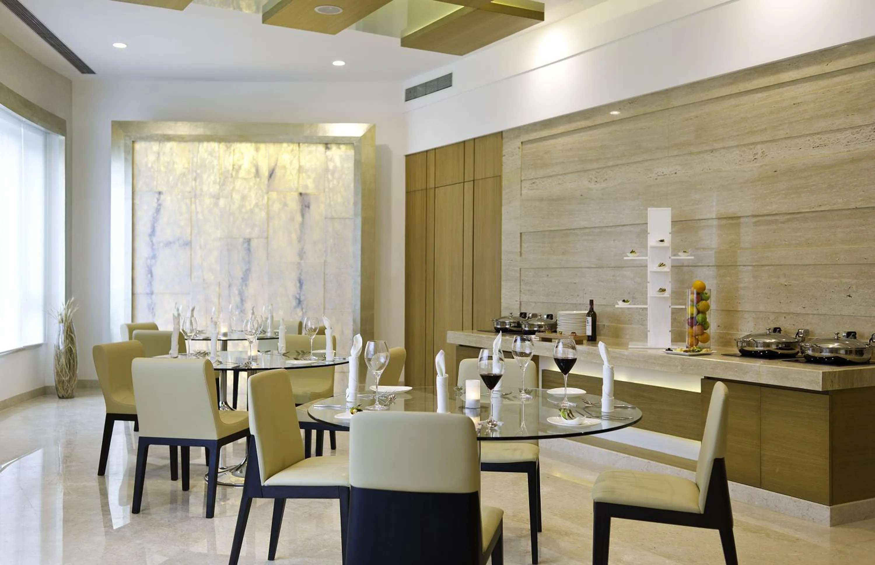 Restaurant/places to eat in Meluha - The Fern