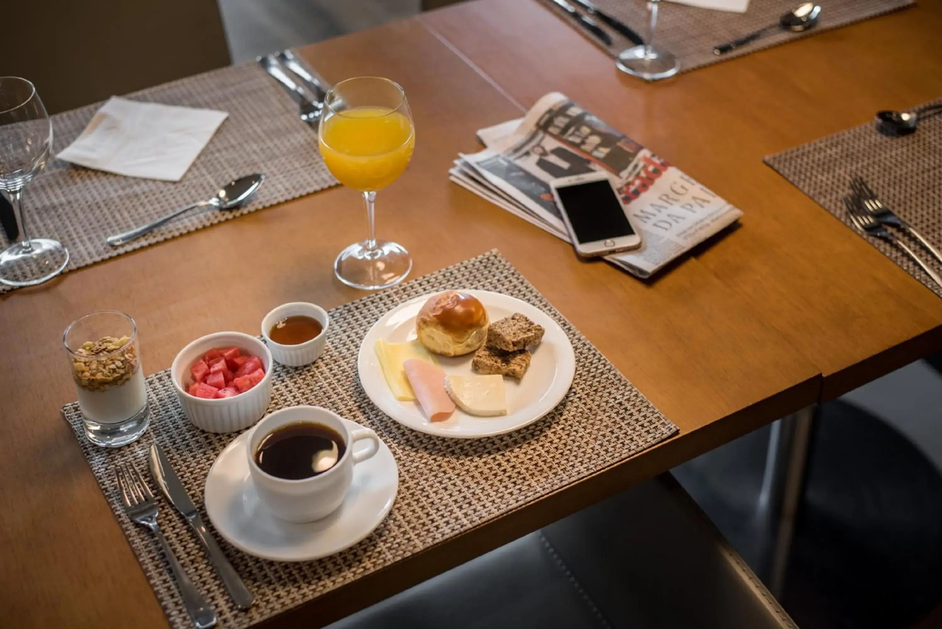 Buffet breakfast in Intercity Bauru Buffet breakfast in Intercity Bauru