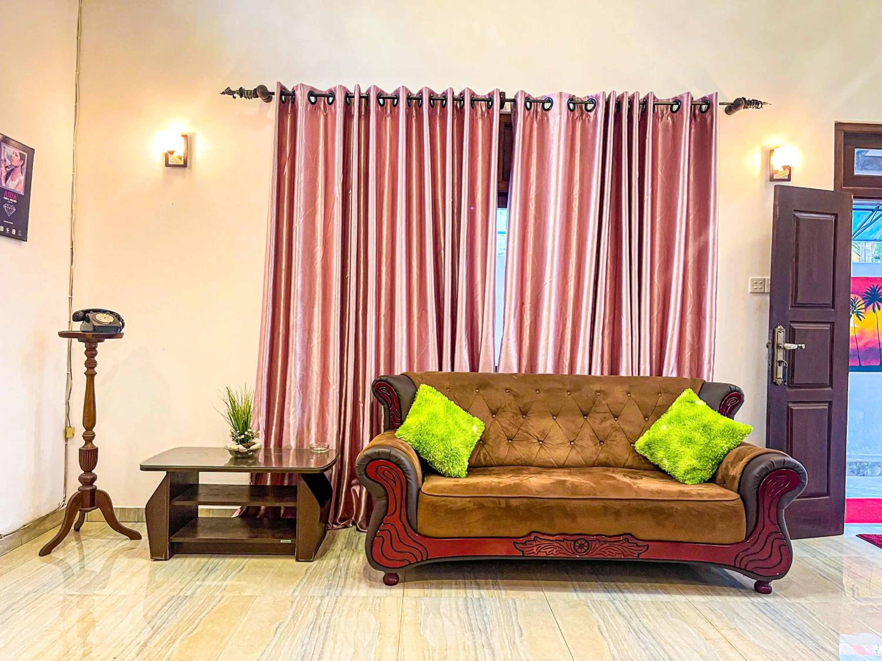 Seating area in Galle Camellia