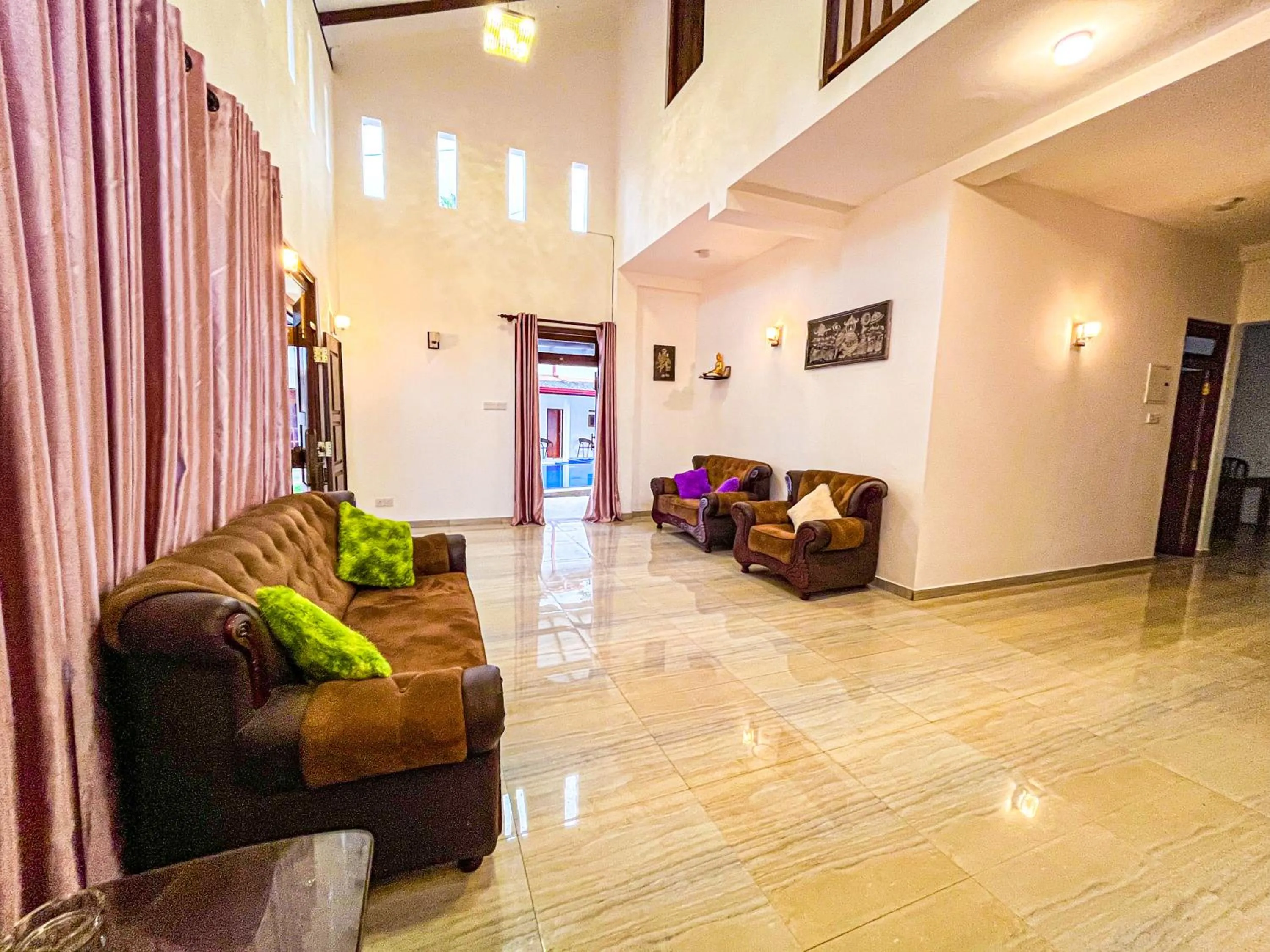 Living room in Galle Camellia