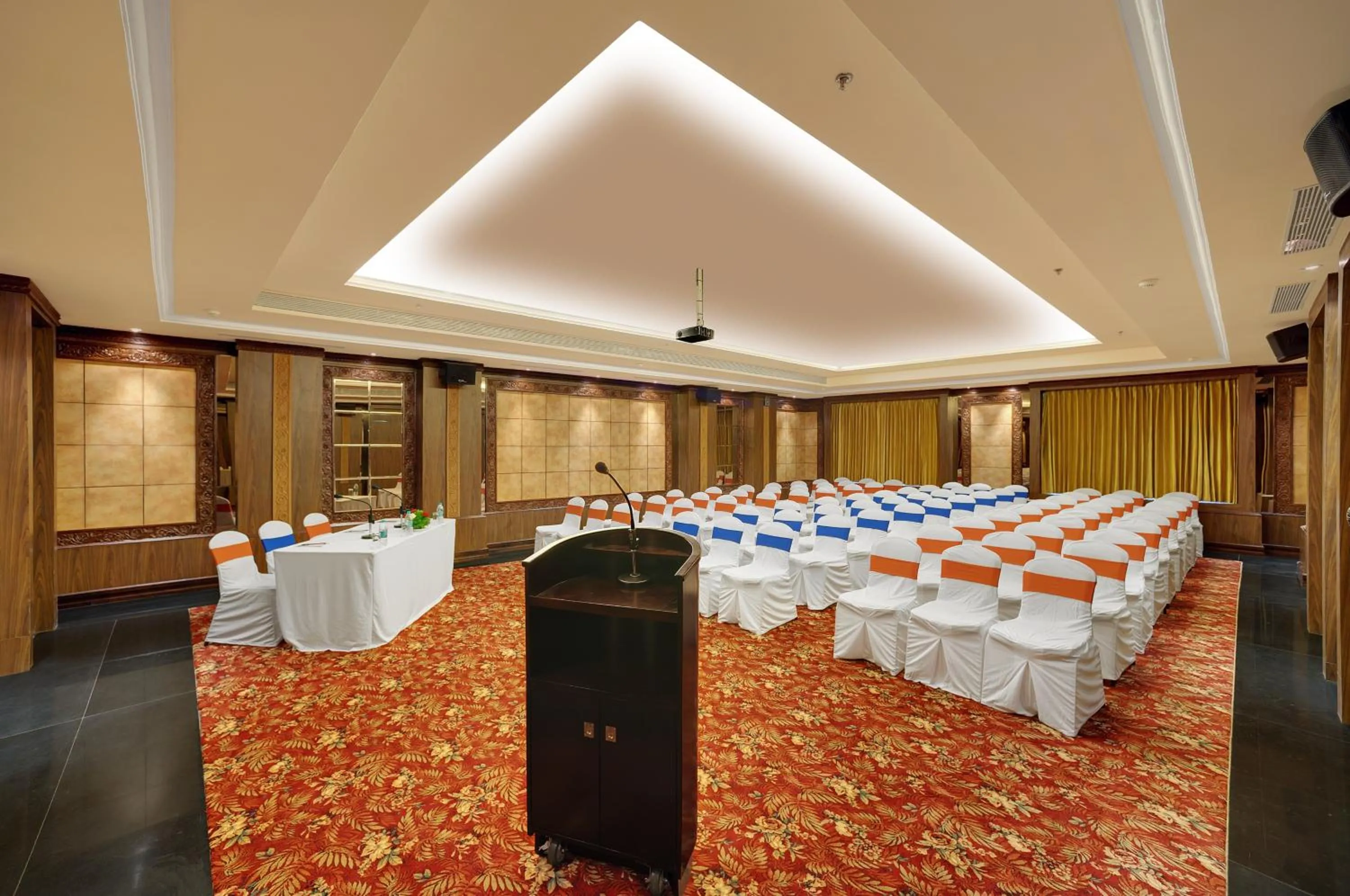 Business facilities in Fenicia Riverside Resort