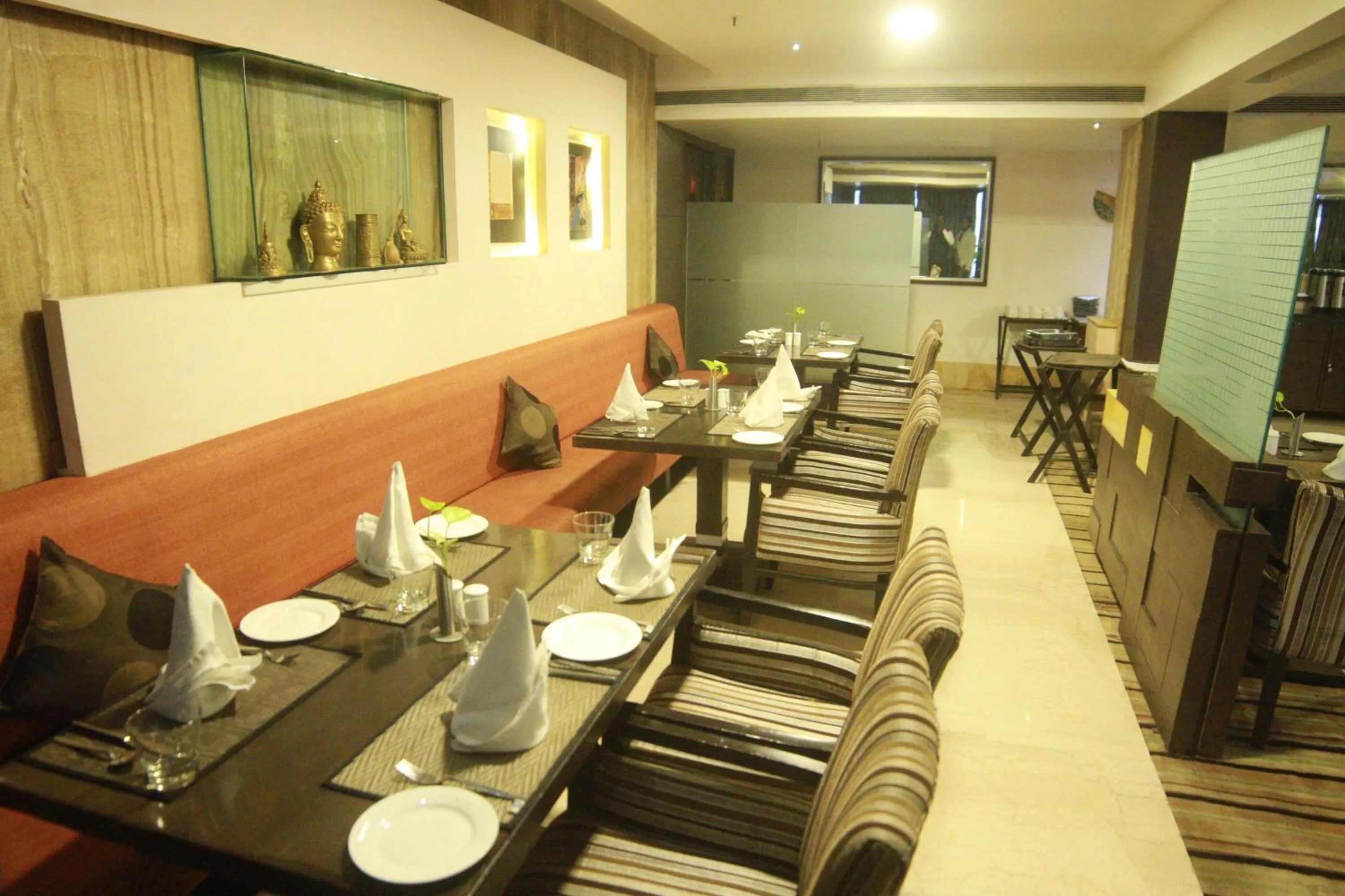 Restaurant/places to eat in Fortune Murali Park, Vijayawada - Member ITC Hotels' Group