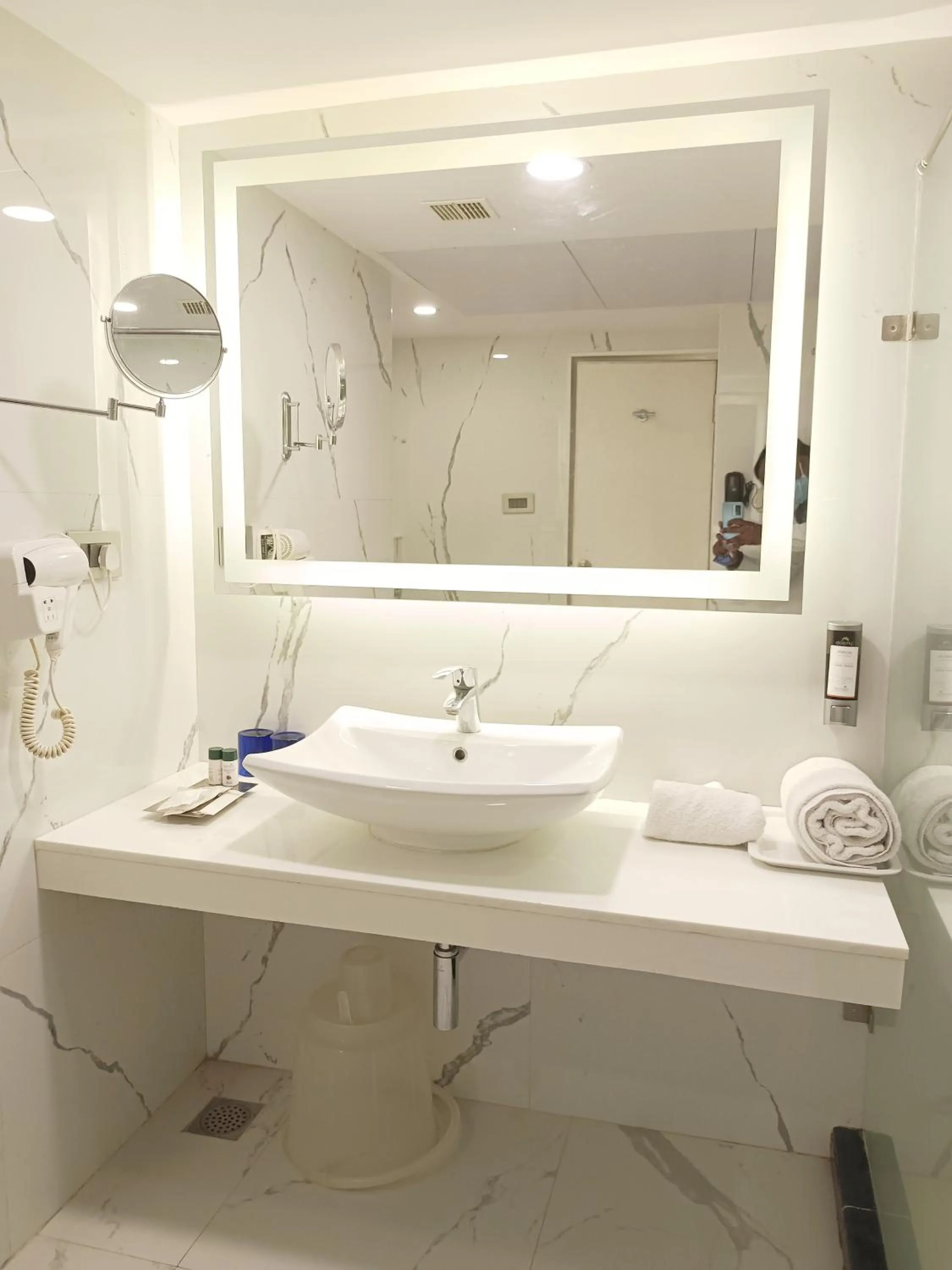 Bathroom in Fortune Murali Park, Vijayawada - Member ITC Hotels' Group