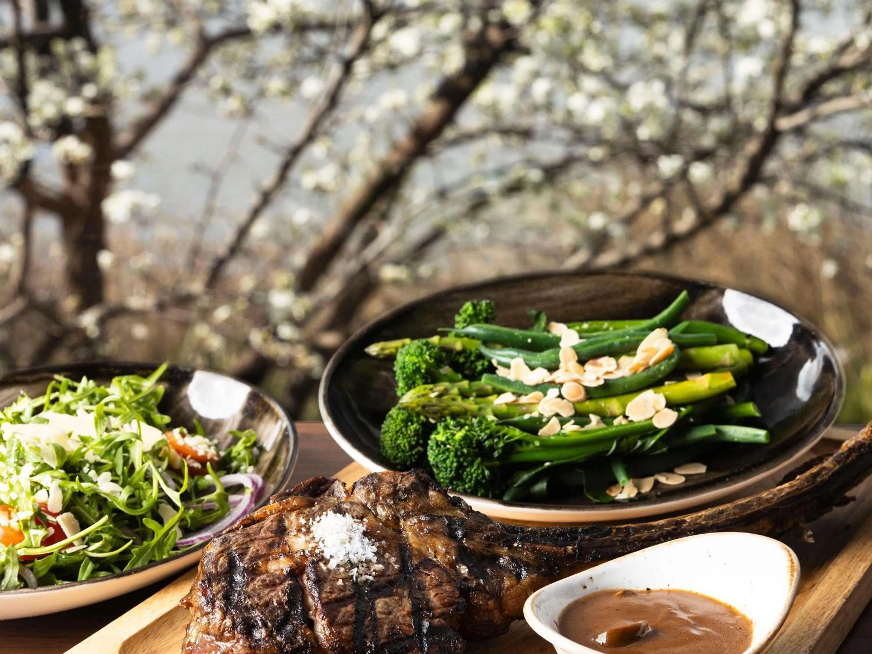 Restaurant/places to eat in Mercure Melbourne Caroline Springs