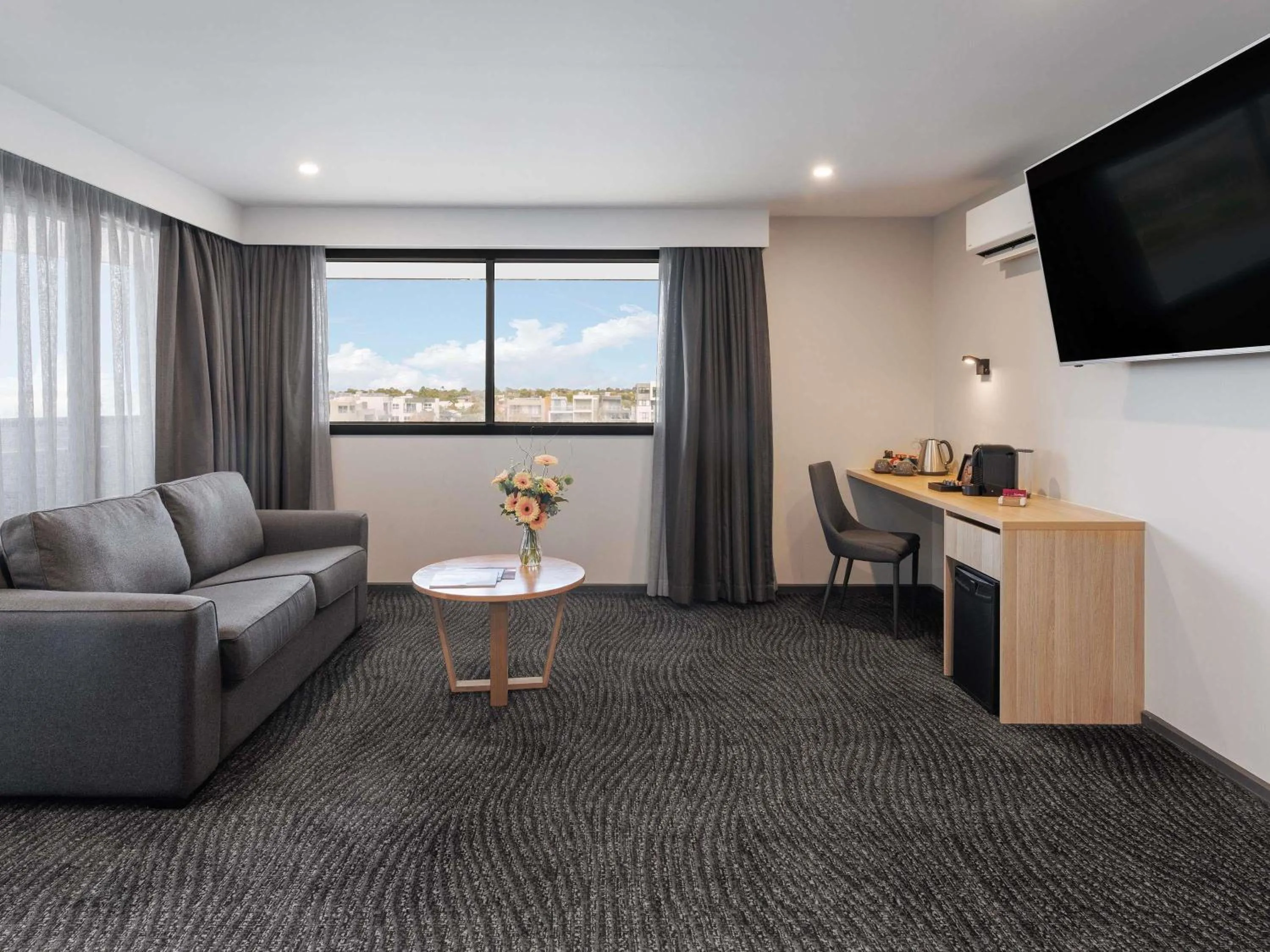 Bedroom in Mercure Melbourne Caroline Springs