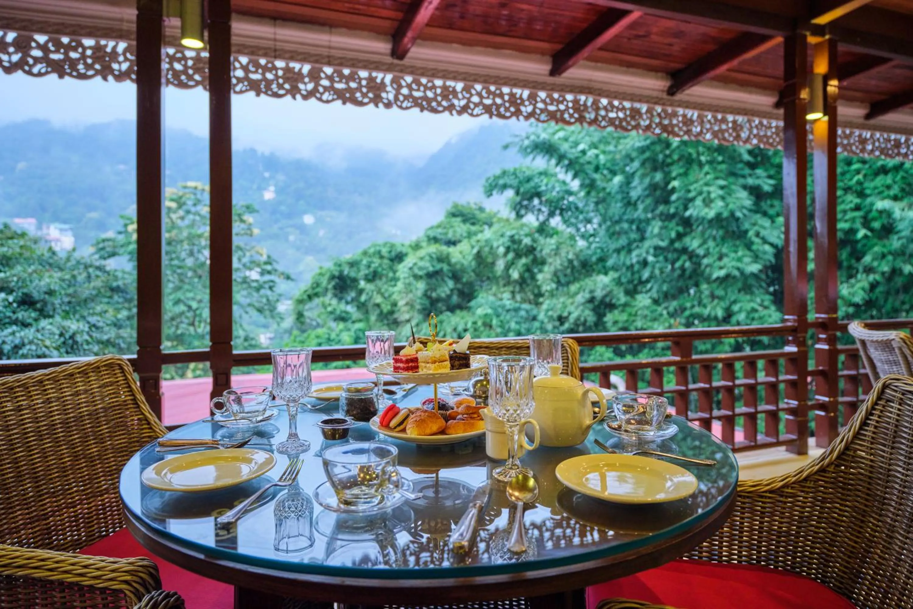 Breakfast in Mayfair Spa Resort & Casino