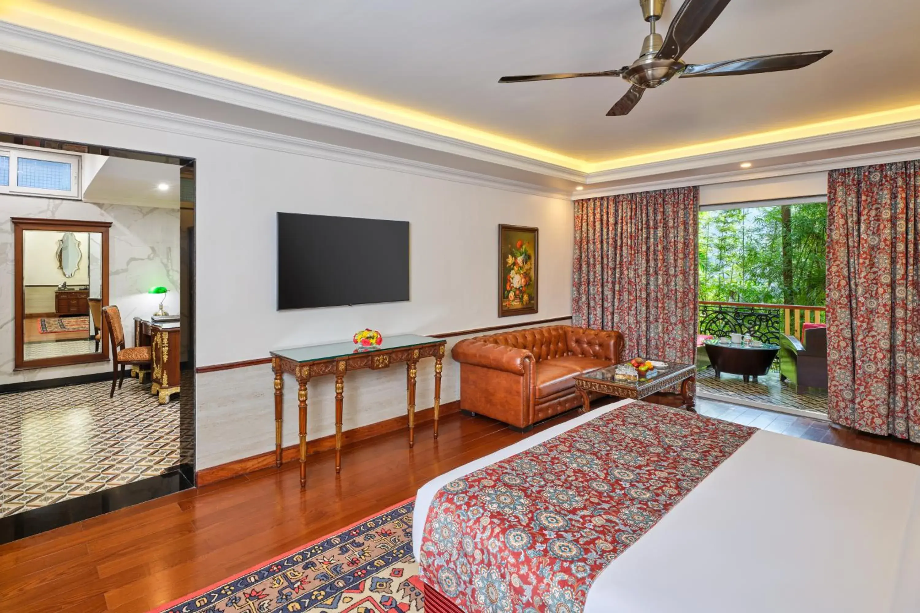 TV and multimedia, Bed in Mayfair Spa Resort & Casino TV and multimedia, Bed in Mayfair Spa Resort & Casino