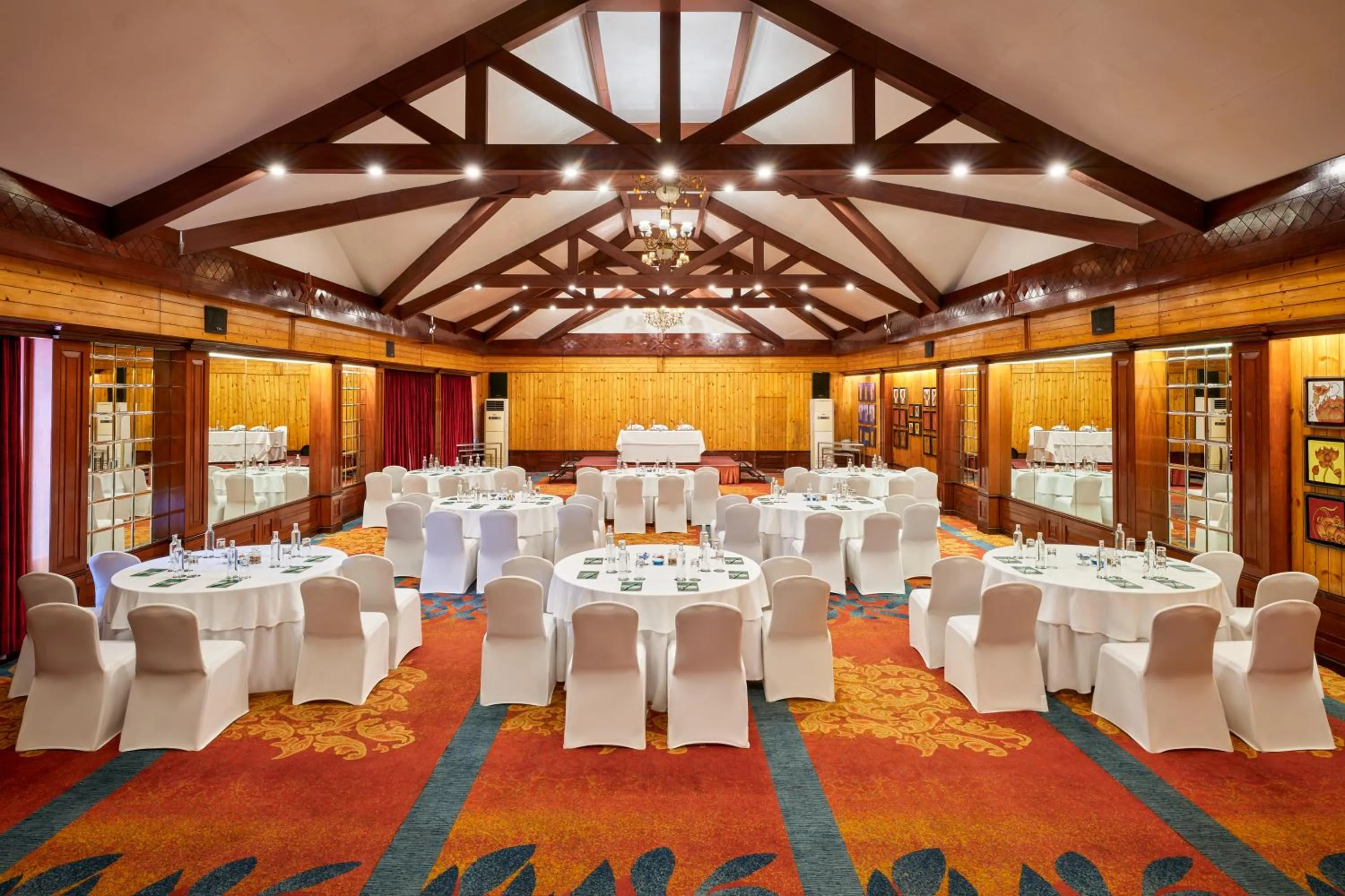 Banquet/Function facilities in Mayfair Spa Resort & Casino