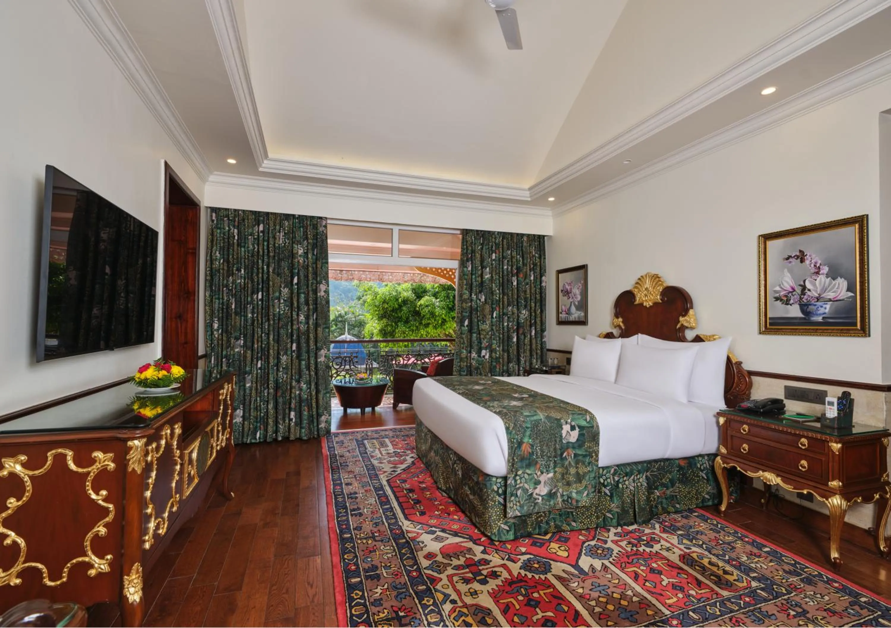 Bed in Mayfair Spa Resort & Casino