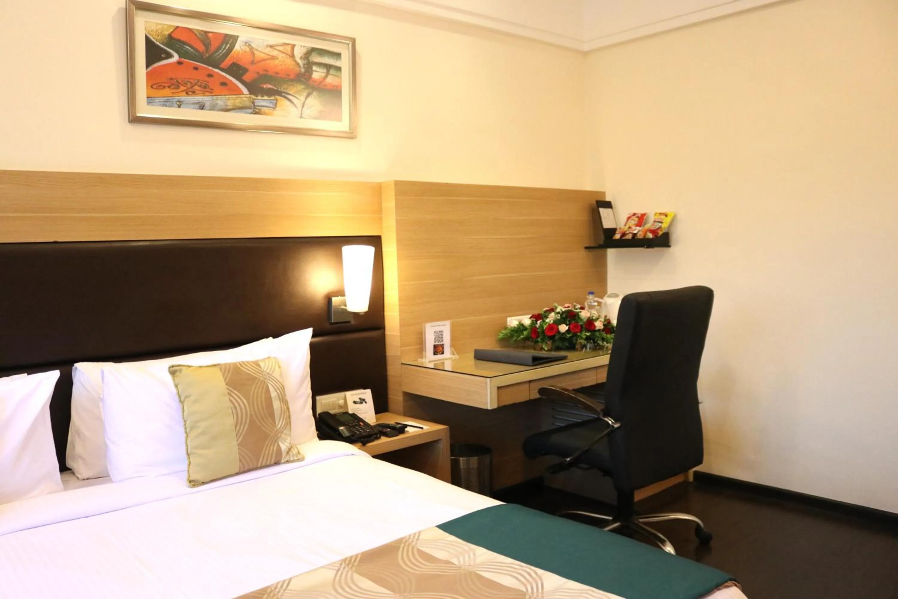 Bedroom, Bed in Fortune Park Galaxy, Vapi - Member ITC Hotels' Group