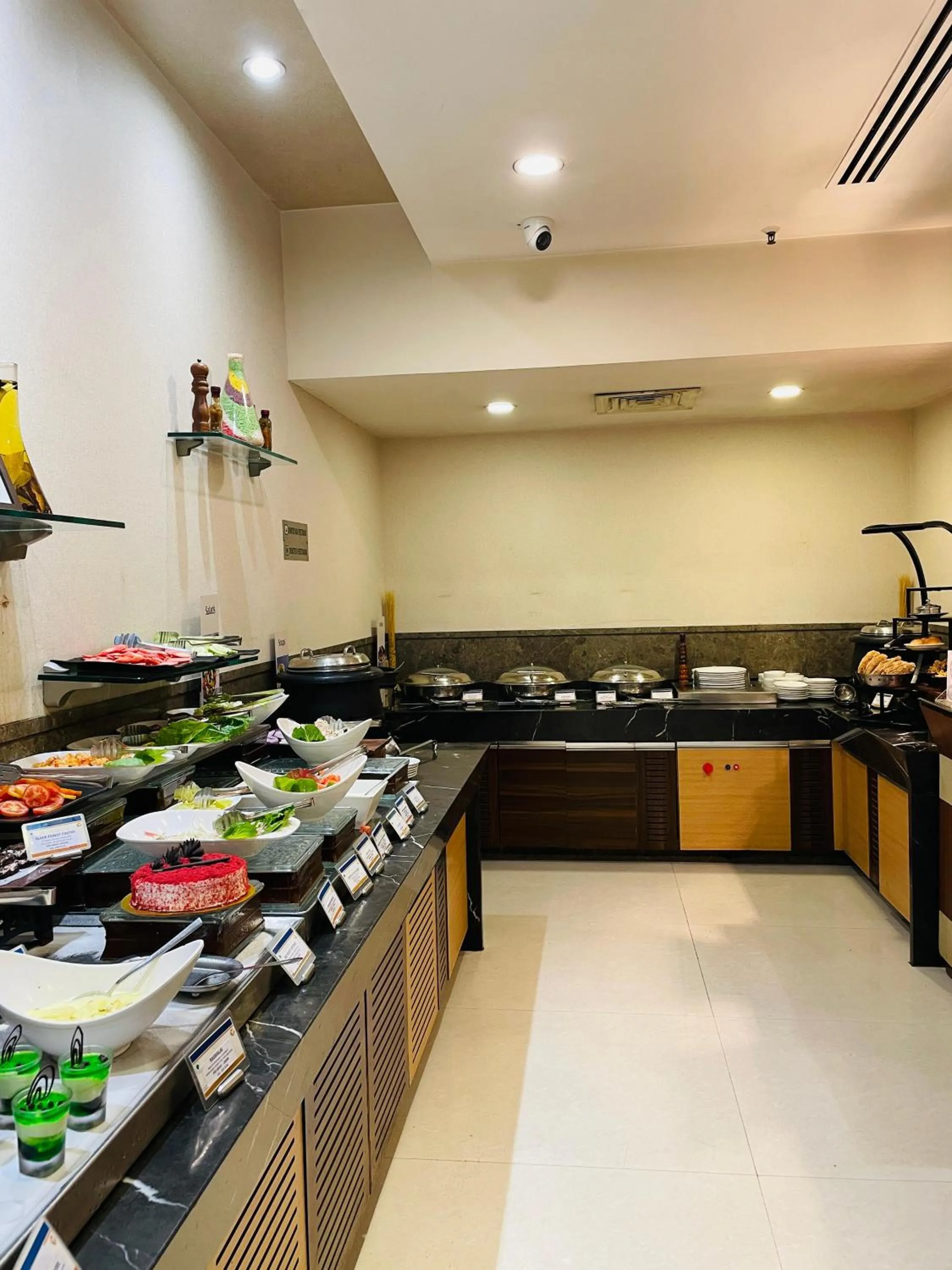 Restaurant/places to eat in Fortune Park Galaxy, Vapi - Member ITC Hotels' Group