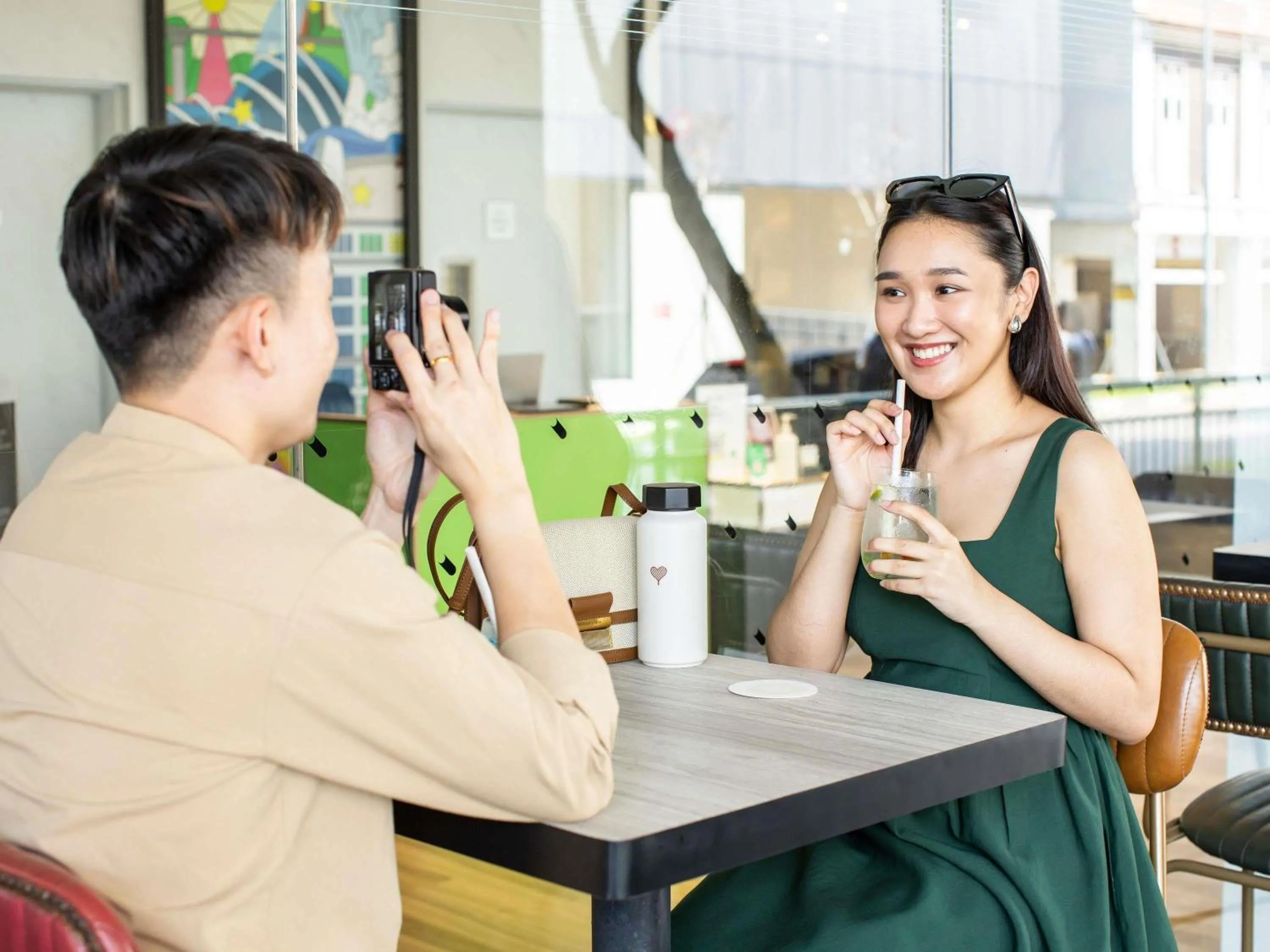 Lounge or bar in ibis Styles Singapore Albert