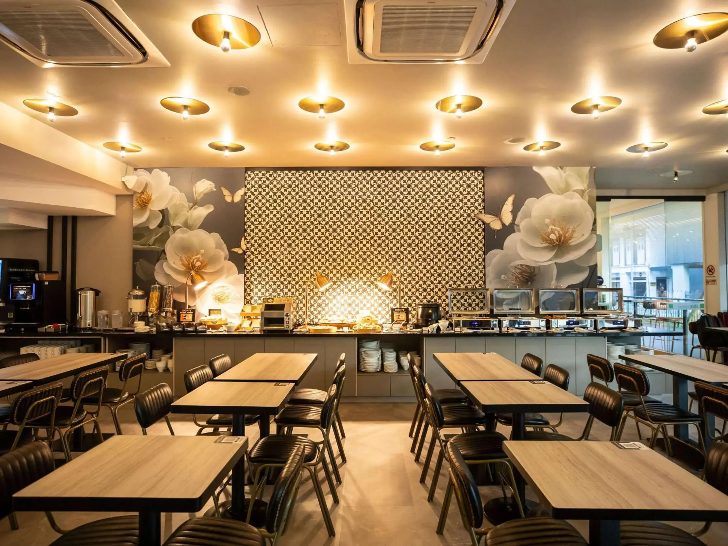 Restaurant/places to eat in ibis Styles Singapore Albert Restaurant/places to eat in ibis Styles Singapore Albert