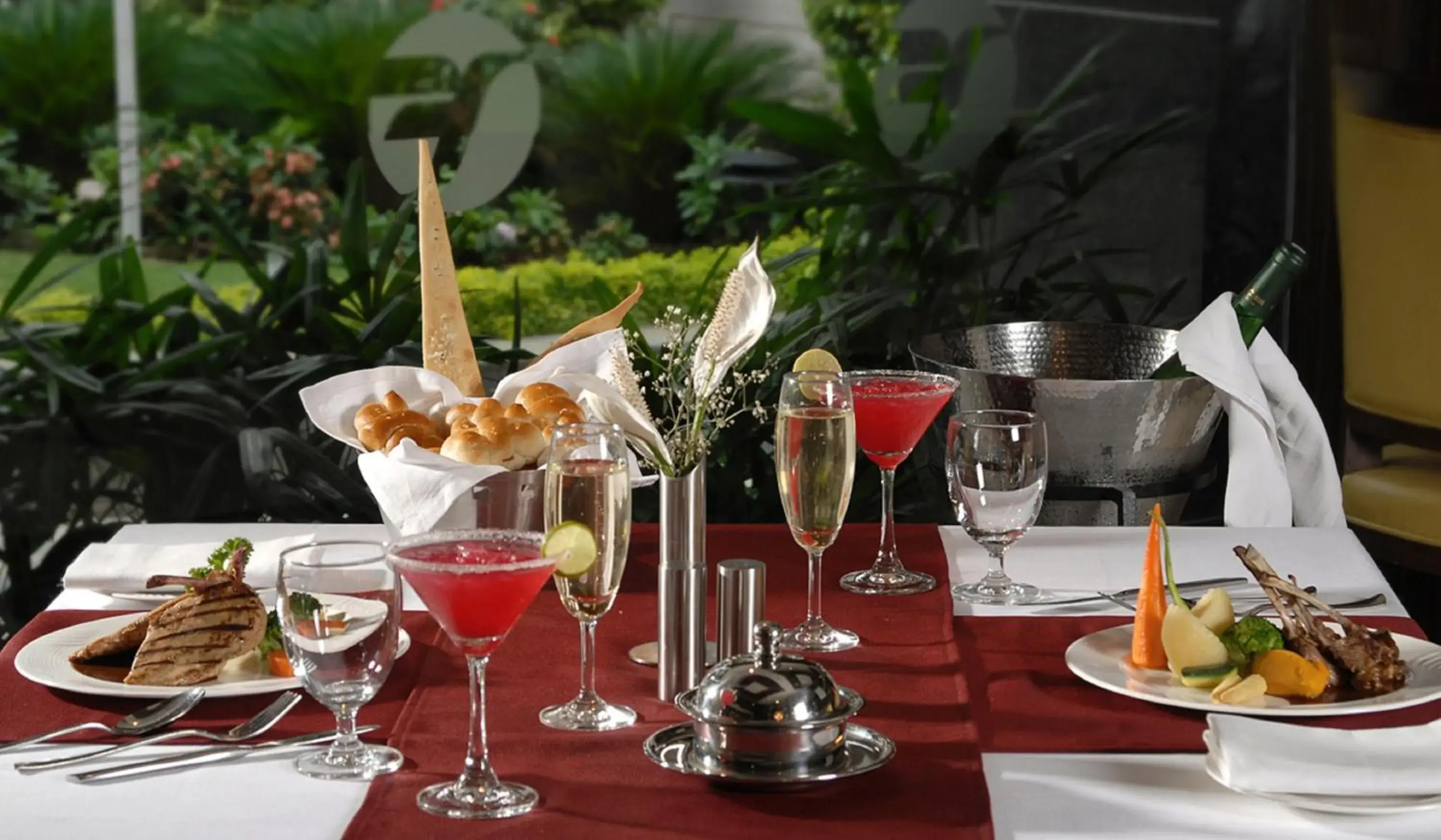 Restaurant/places to eat in Fortune Park JP Celestial, Bengaluru - Member ITC Hotels' Group Restaurant/places to eat in Fortune Park JP Celestial, Bengaluru - Member ITC Hotels' Group