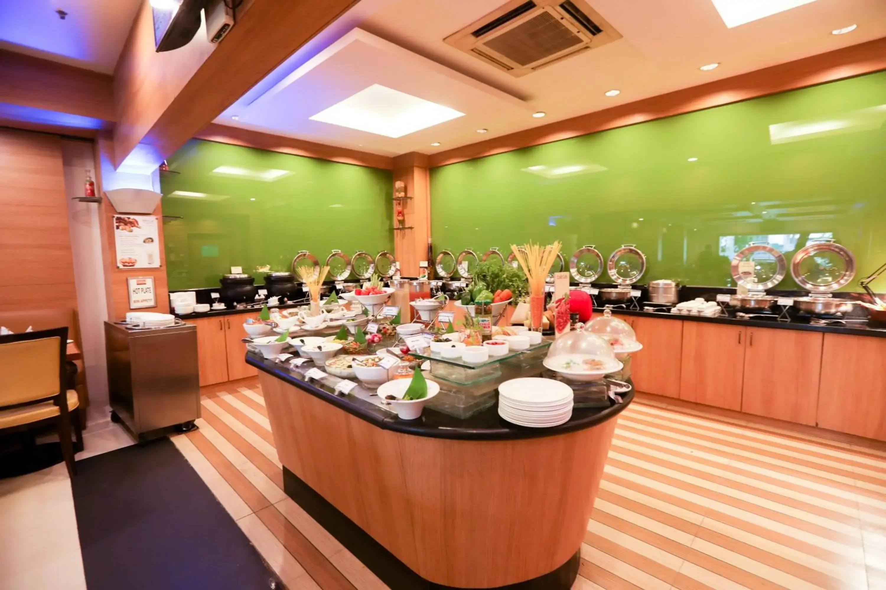 Buffet breakfast in Fortune Park JP Celestial, Bengaluru - Member ITC Hotels' Group Buffet breakfast in Fortune Park JP Celestial, Bengaluru - Member ITC Hotels' Group