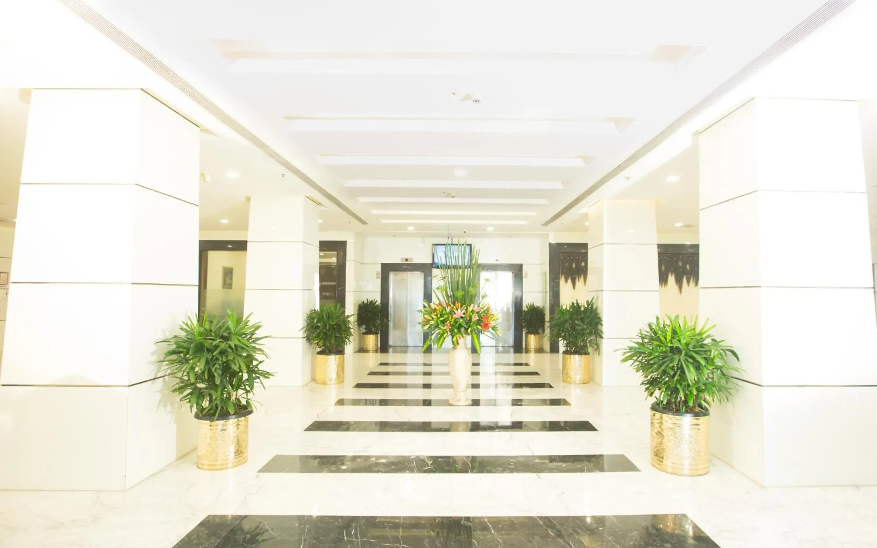 Lobby or reception in Fortune Park JP Celestial, Bengaluru - Member ITC Hotels' Group Lobby or reception in Fortune Park JP Celestial, Bengaluru - Member ITC Hotels' Group