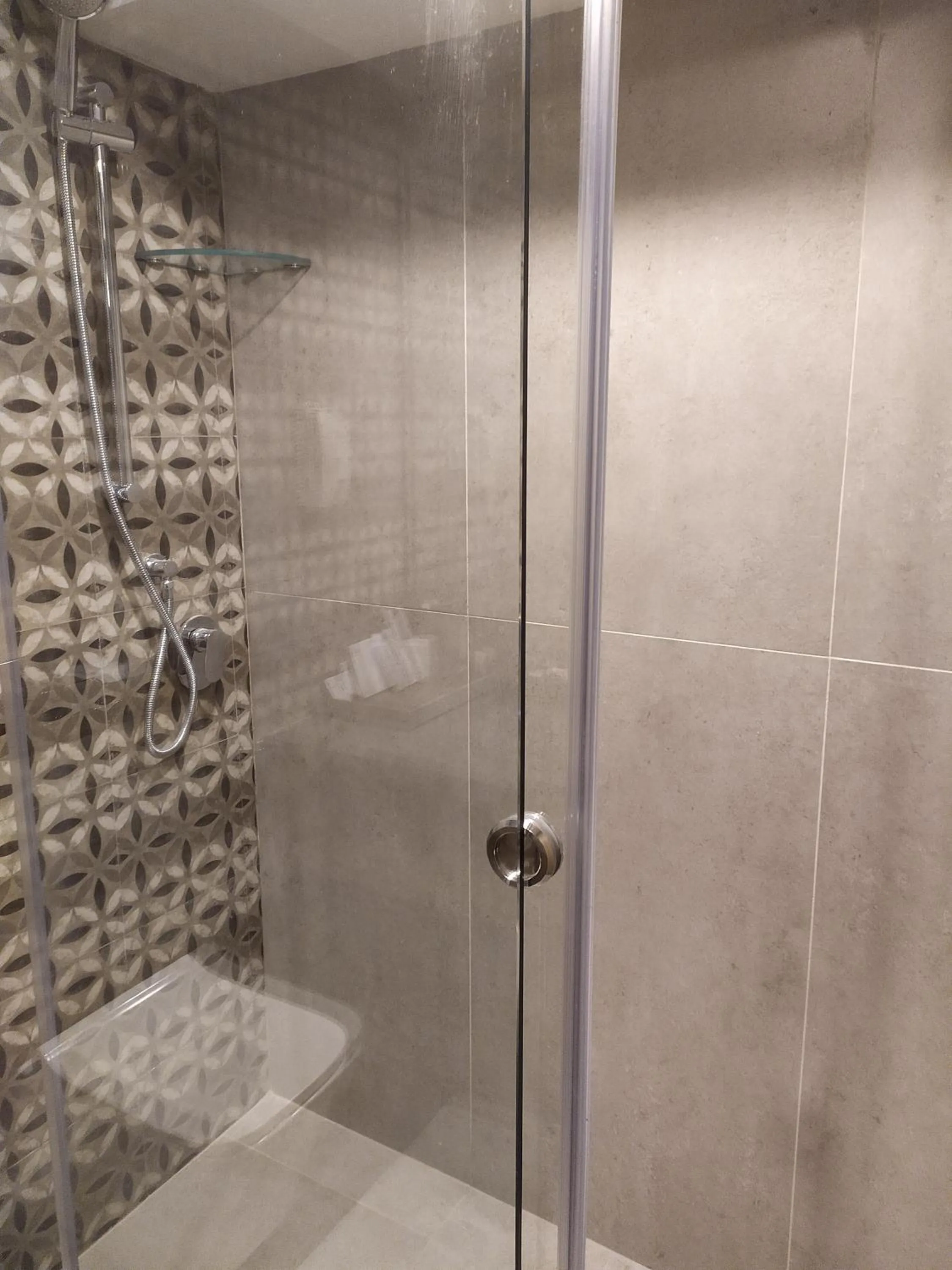 Shower in Fortune Valley View, Manipal - Member ITC Hotels' Group
