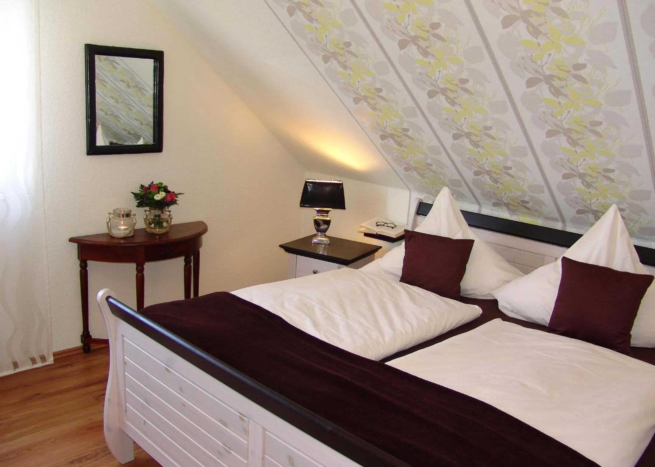 Photo of the whole room, Bed in Hotel Garni Landhaus Uttum