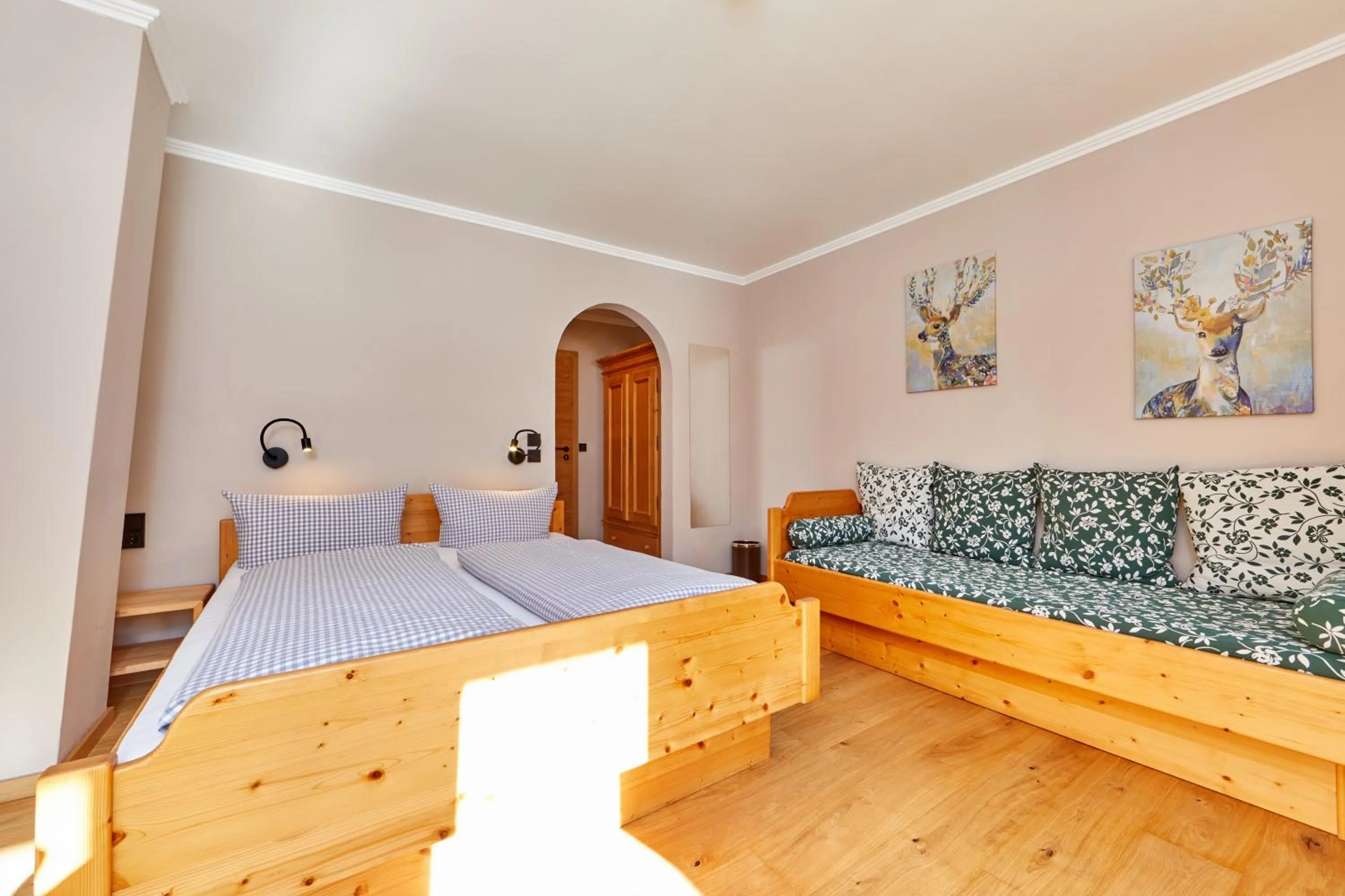 Photo of the whole room, Bed in Gästehaus Brandnerhof