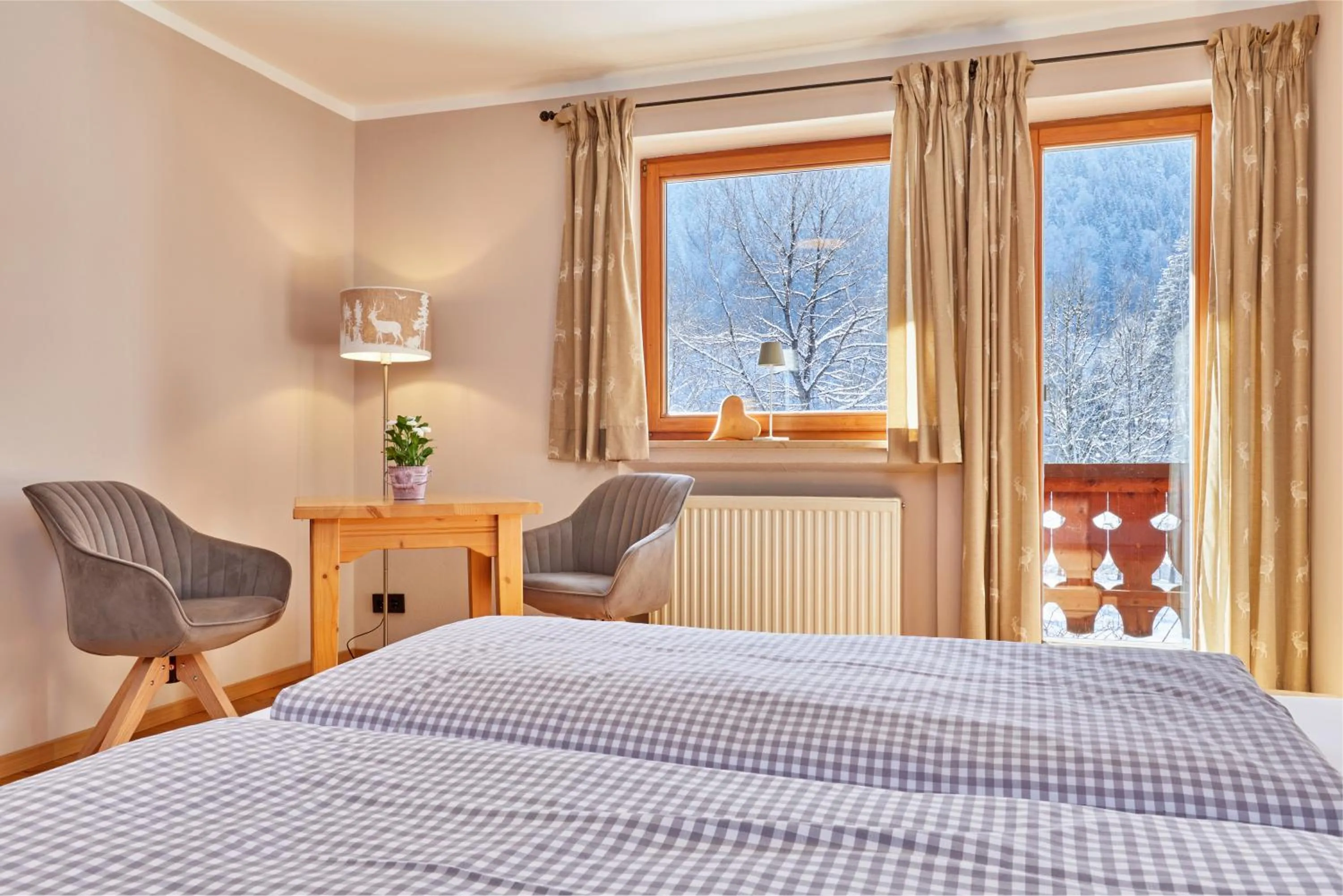 Photo of the whole room, Bed in Gästehaus Brandnerhof