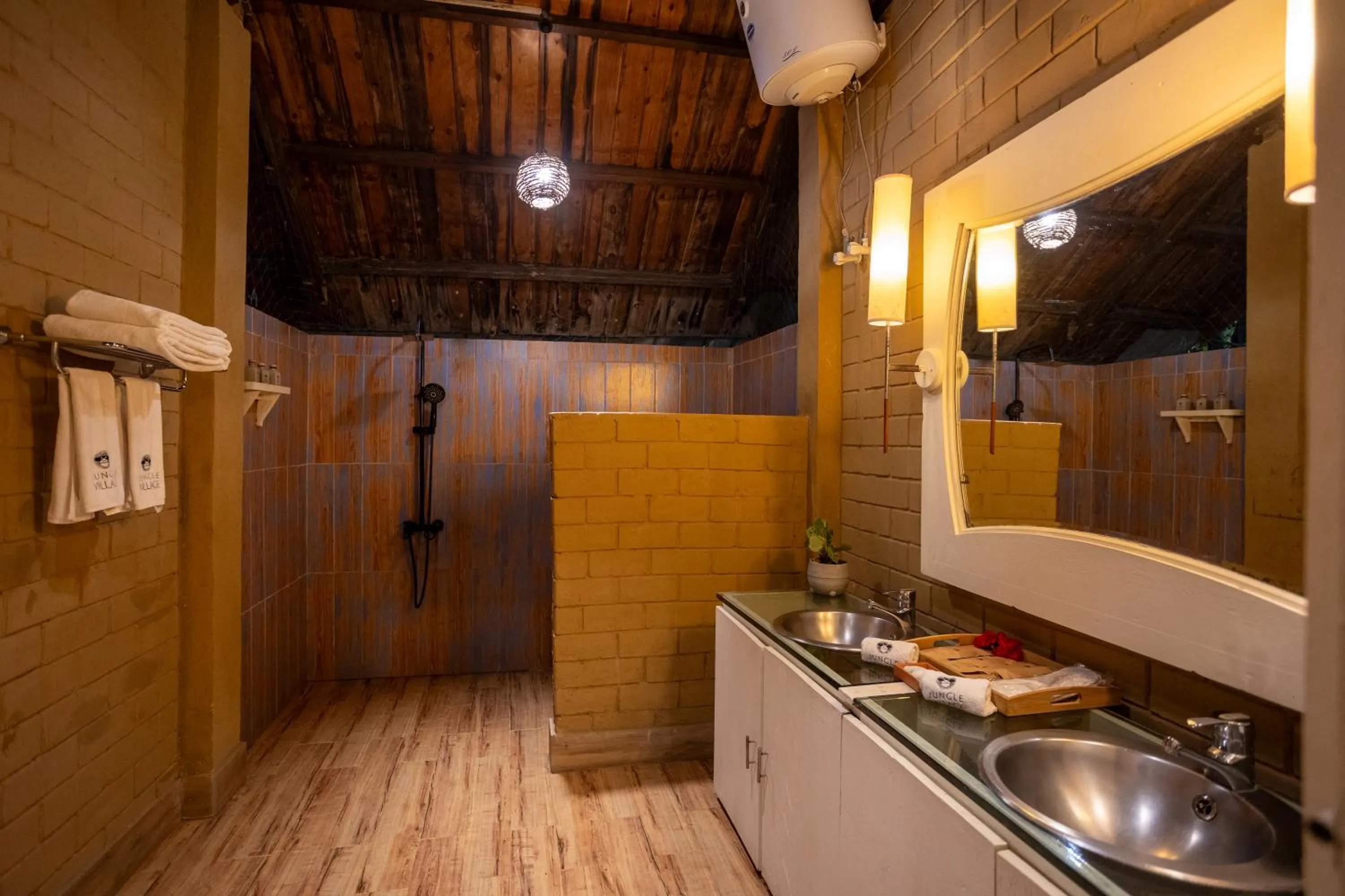 Jungle Village Unawatuna