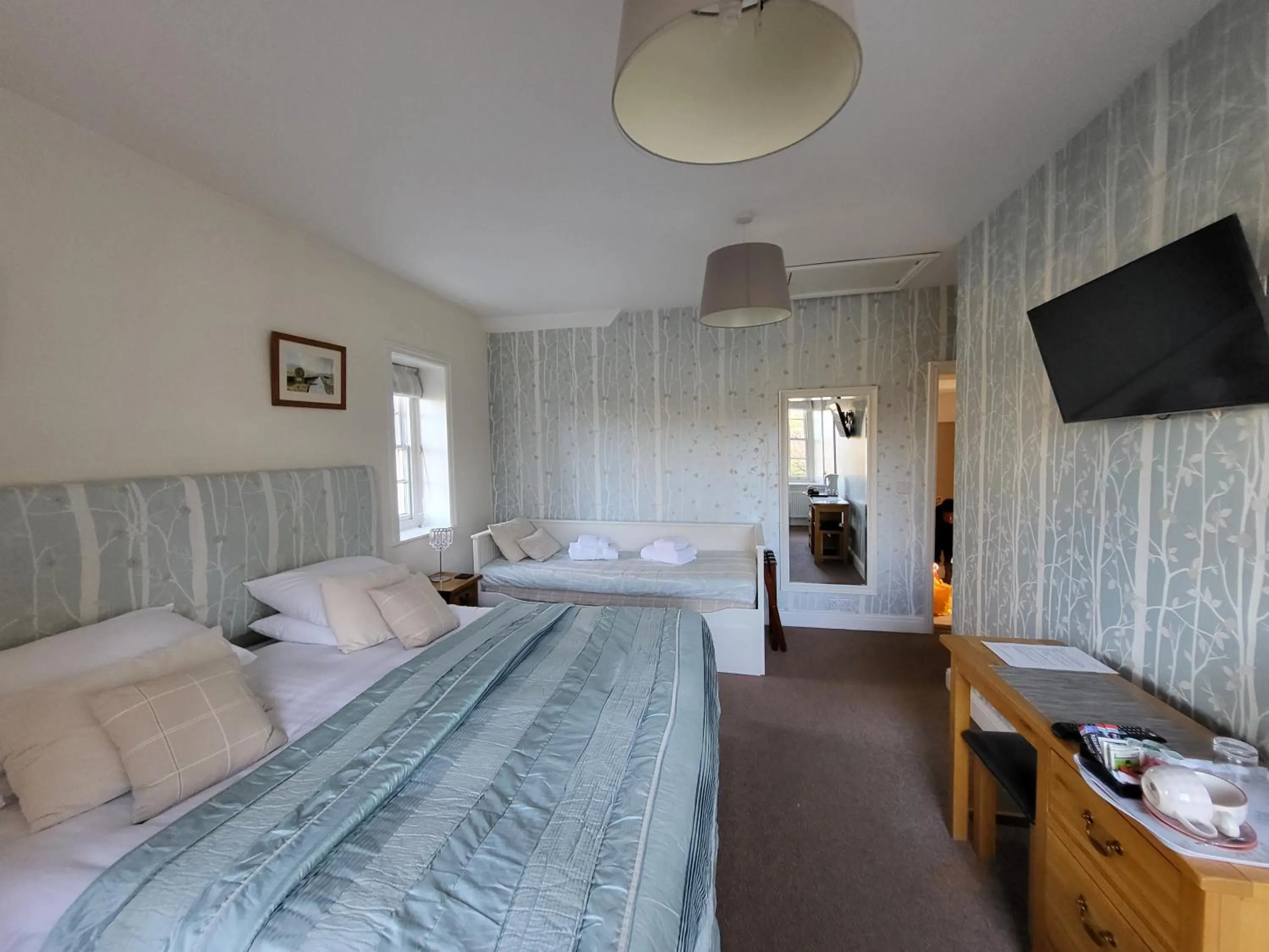 Bed in The Manifold Inn Hotel