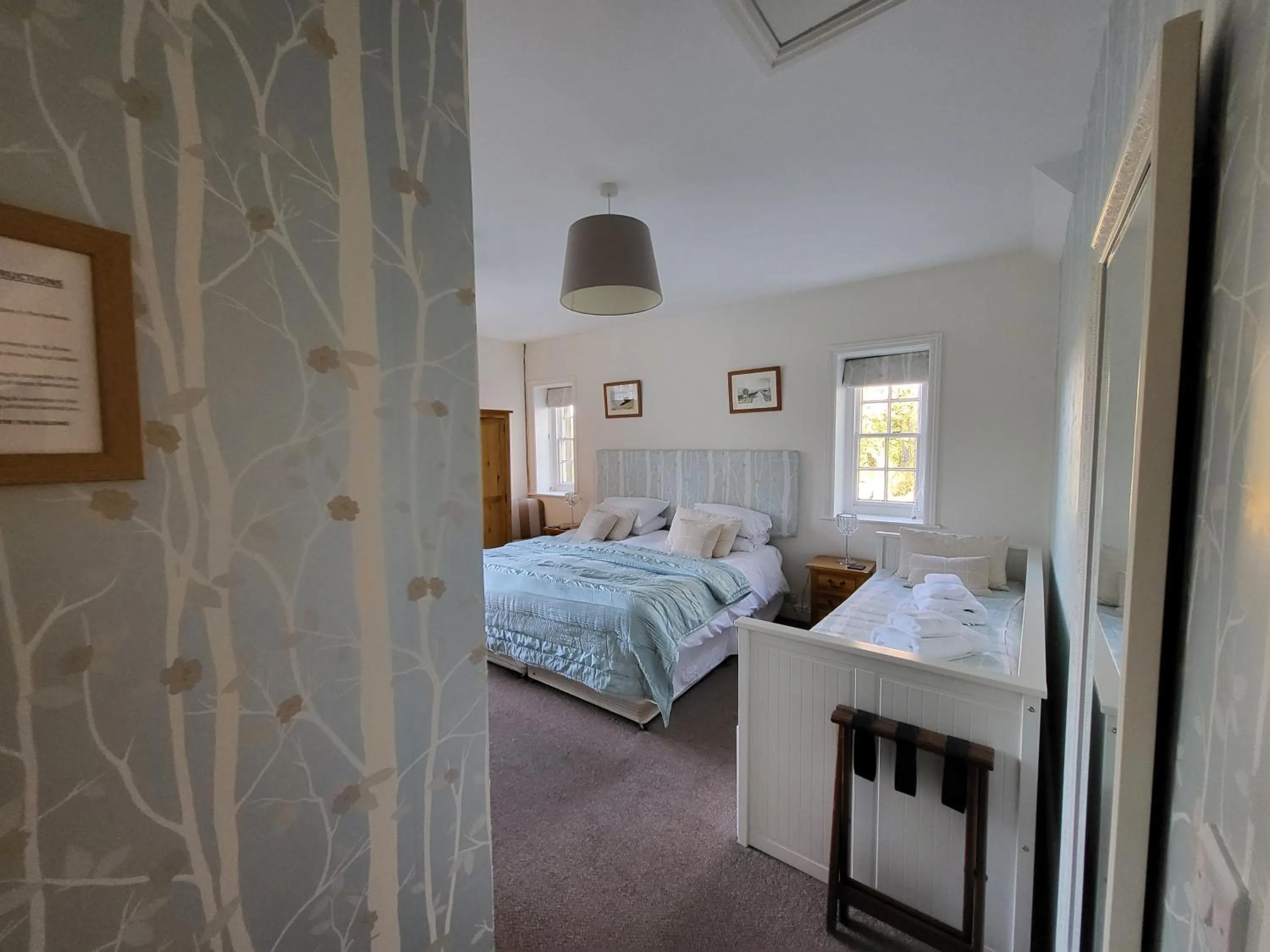 Bed in The Manifold Inn Hotel