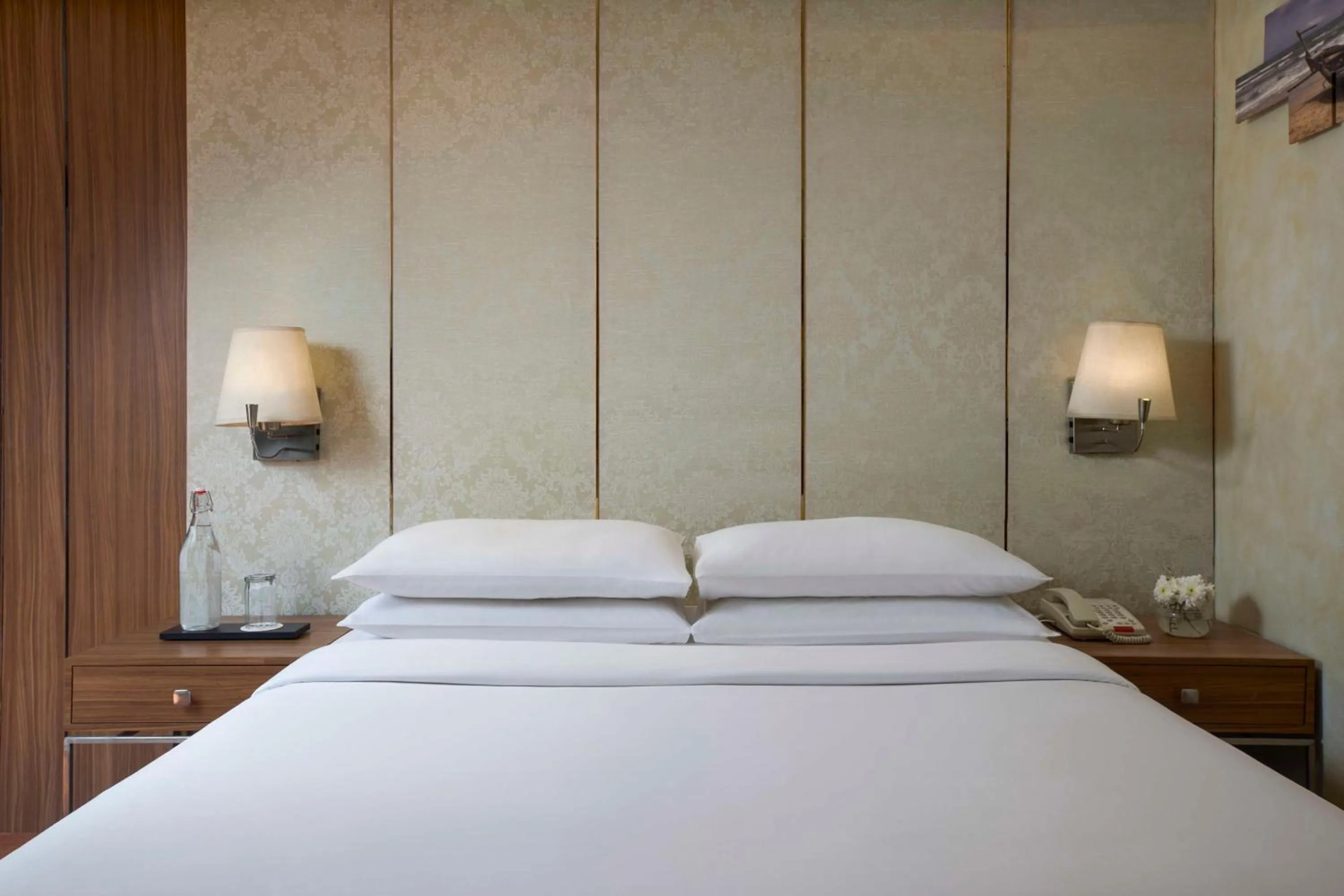 Bedroom, Bed in Park Inn by Radisson Goa Candolim