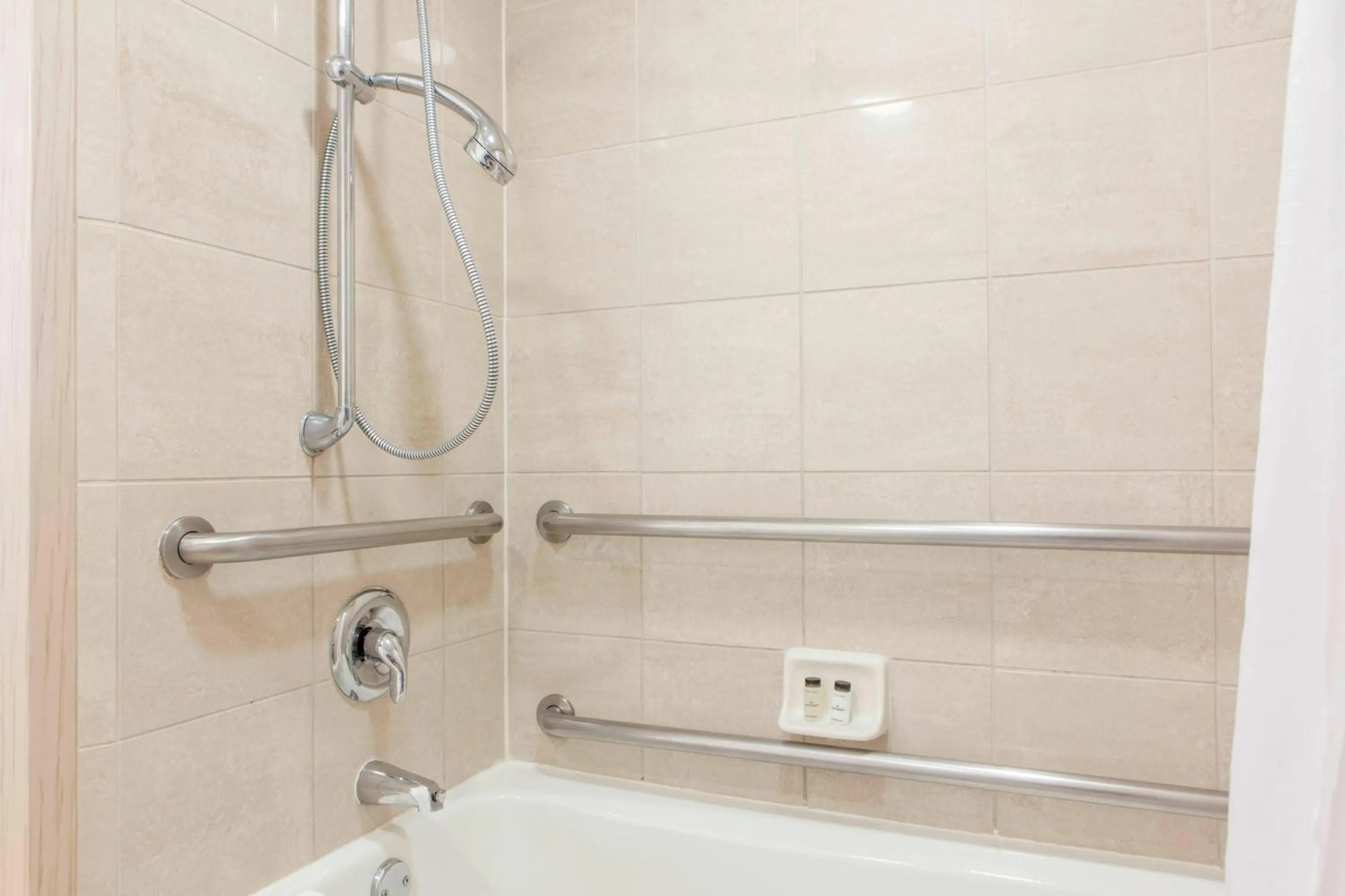 Bathroom in Sheraton Sonoma Wine Country Petaluma