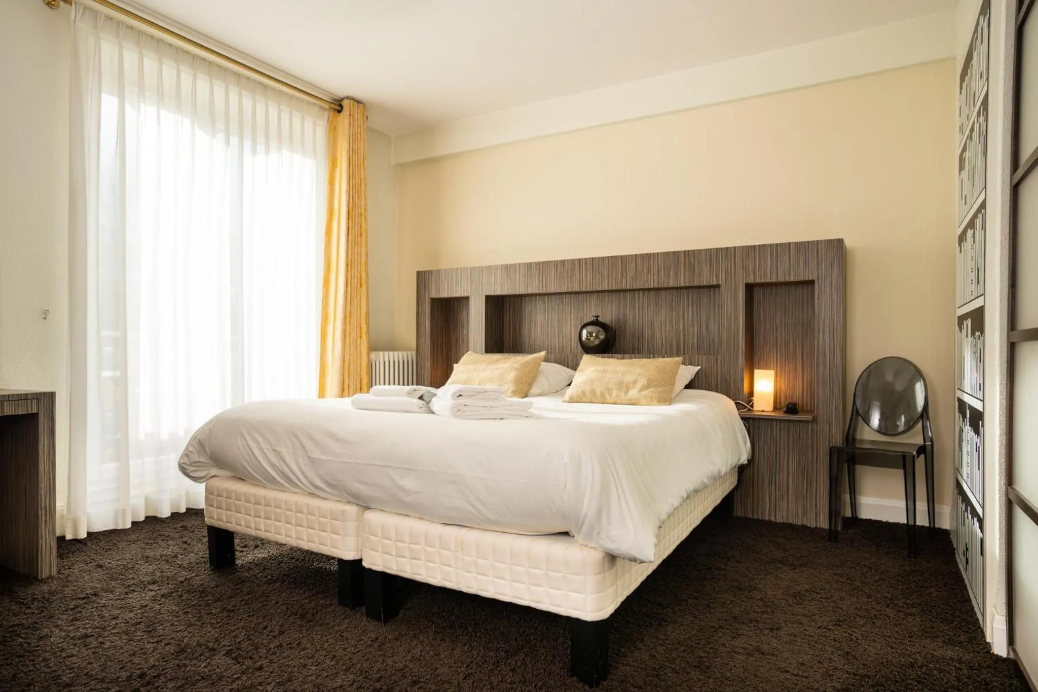 Bed in Hôtel La Réserve