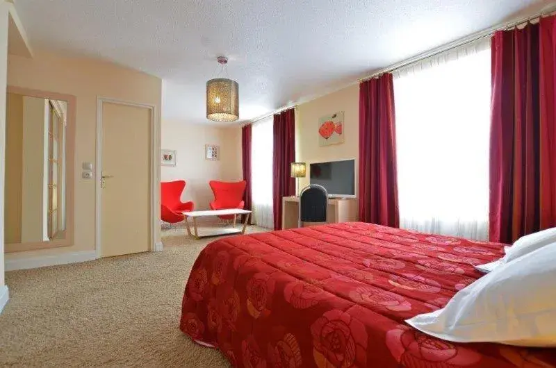 Bed in Hôtel La Réserve Bed in Hôtel La Réserve