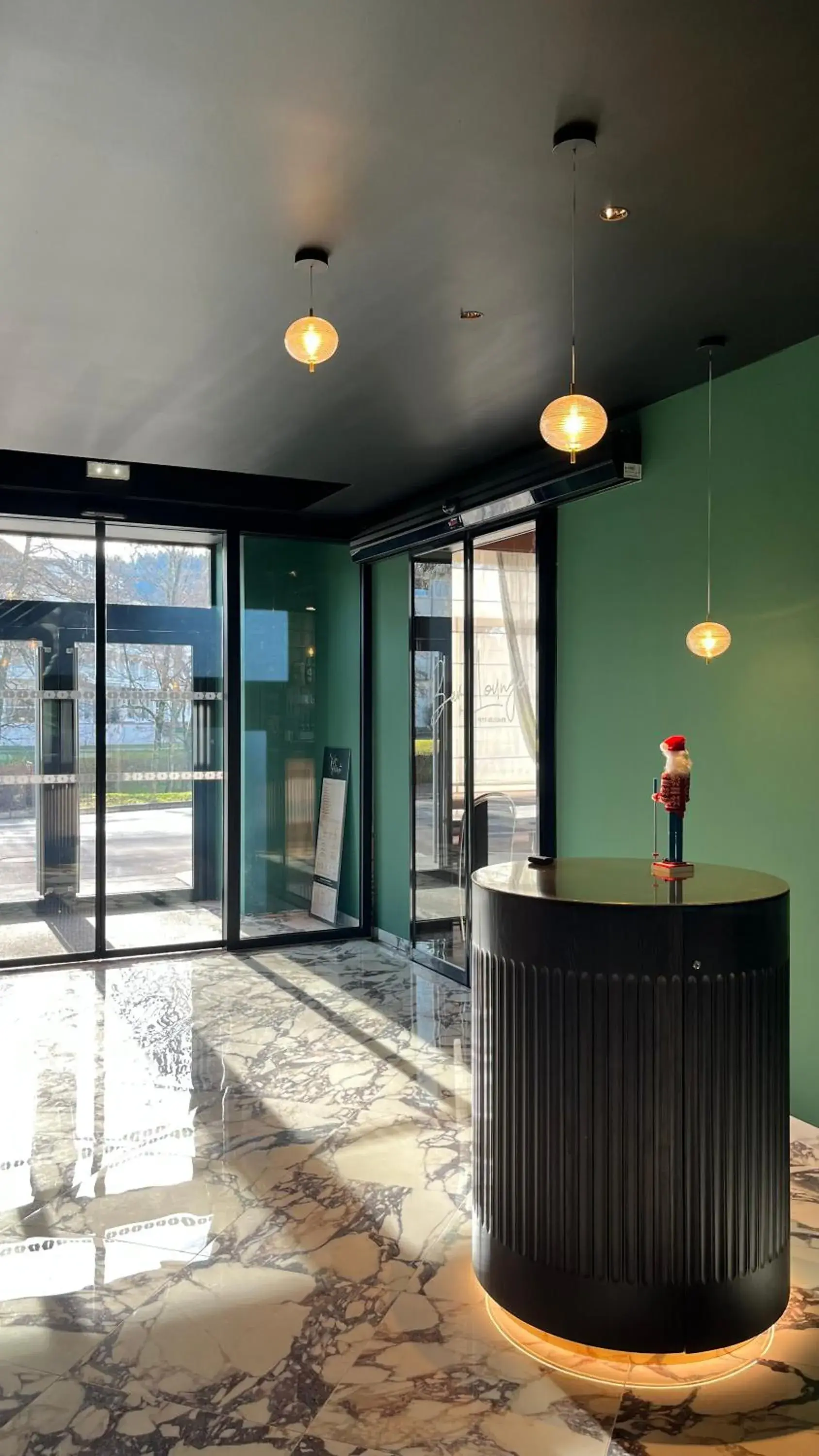 Property building in Hôtel La Réserve Property building in Hôtel La Réserve