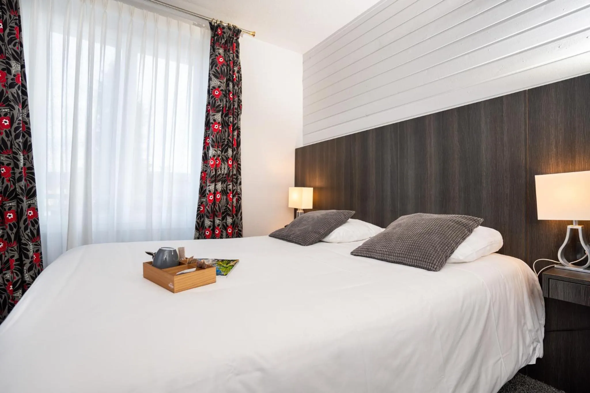 Bed in Hôtel La Réserve