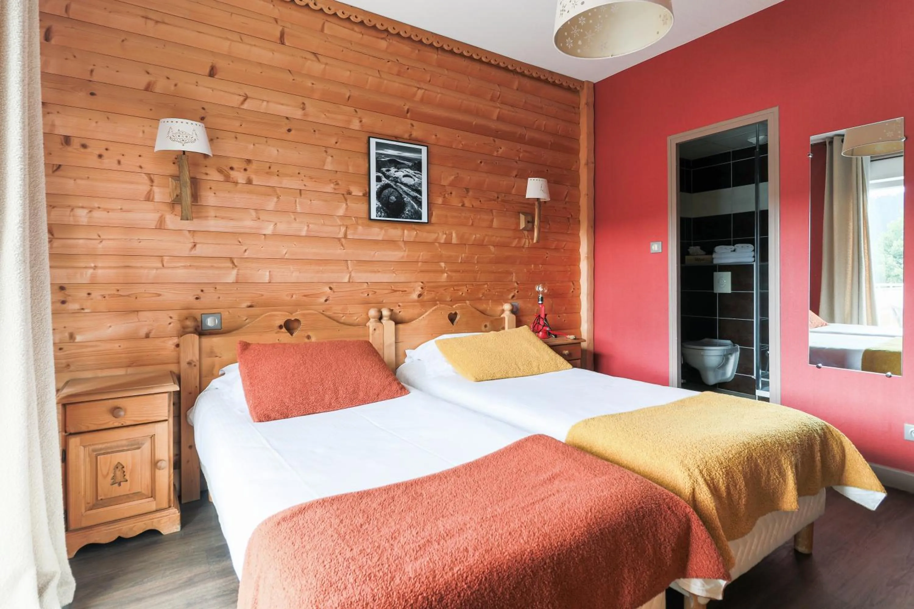 Bed in Hôtel La Réserve