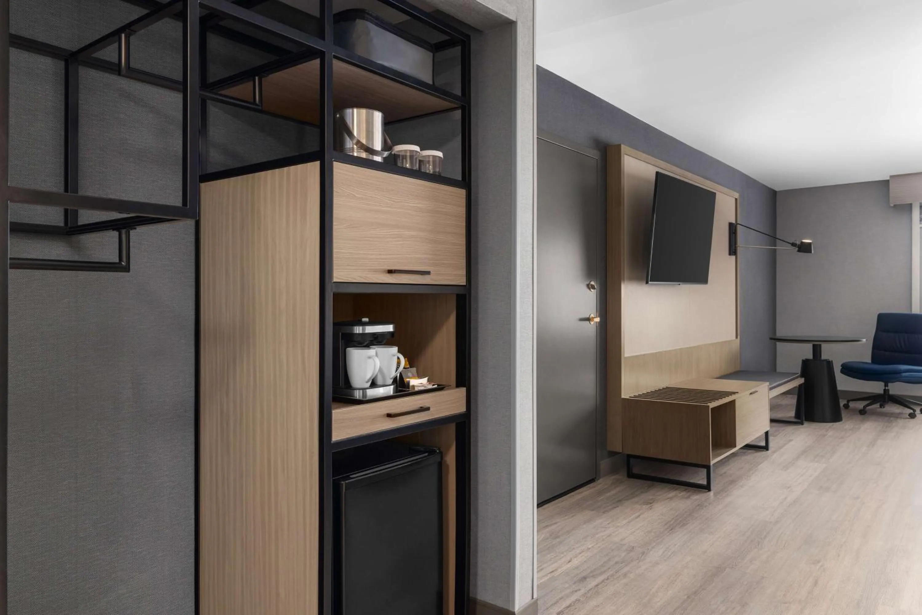 Photo of the whole room in DoubleTree by Hilton Las Vegas Airport