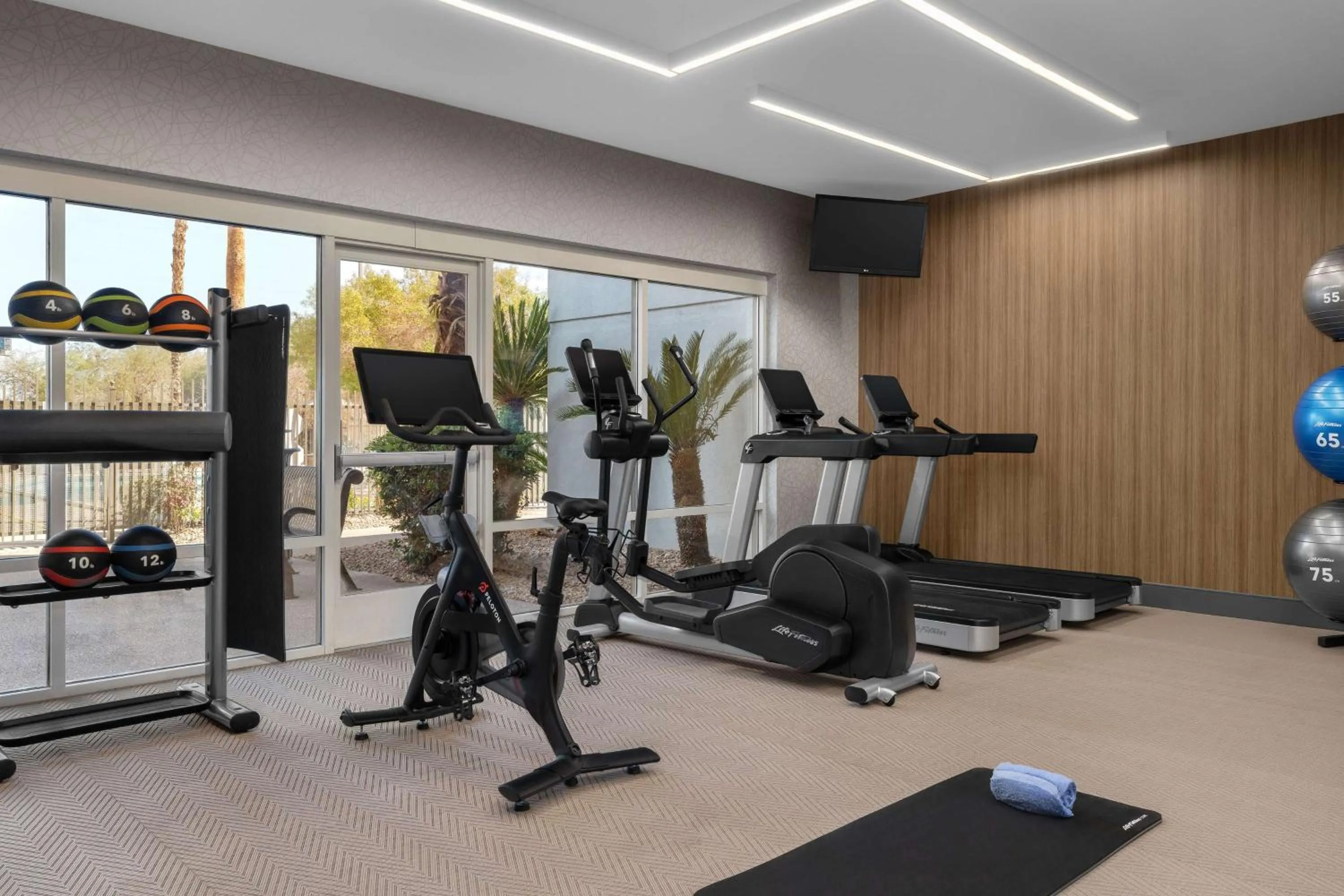 Fitness centre/facilities in DoubleTree by Hilton Las Vegas Airport