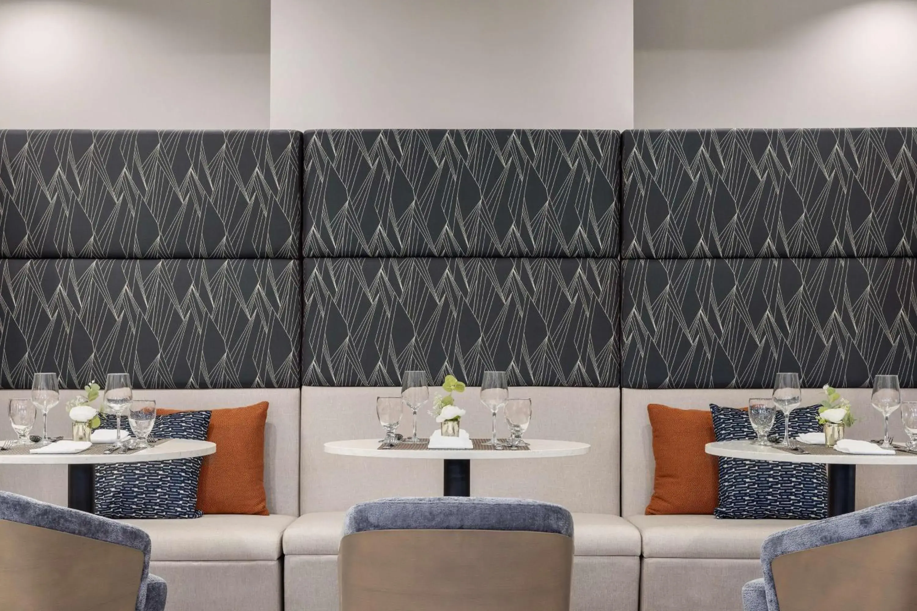 Restaurant/places to eat in DoubleTree by Hilton Las Vegas Airport Restaurant/places to eat in DoubleTree by Hilton Las Vegas Airport