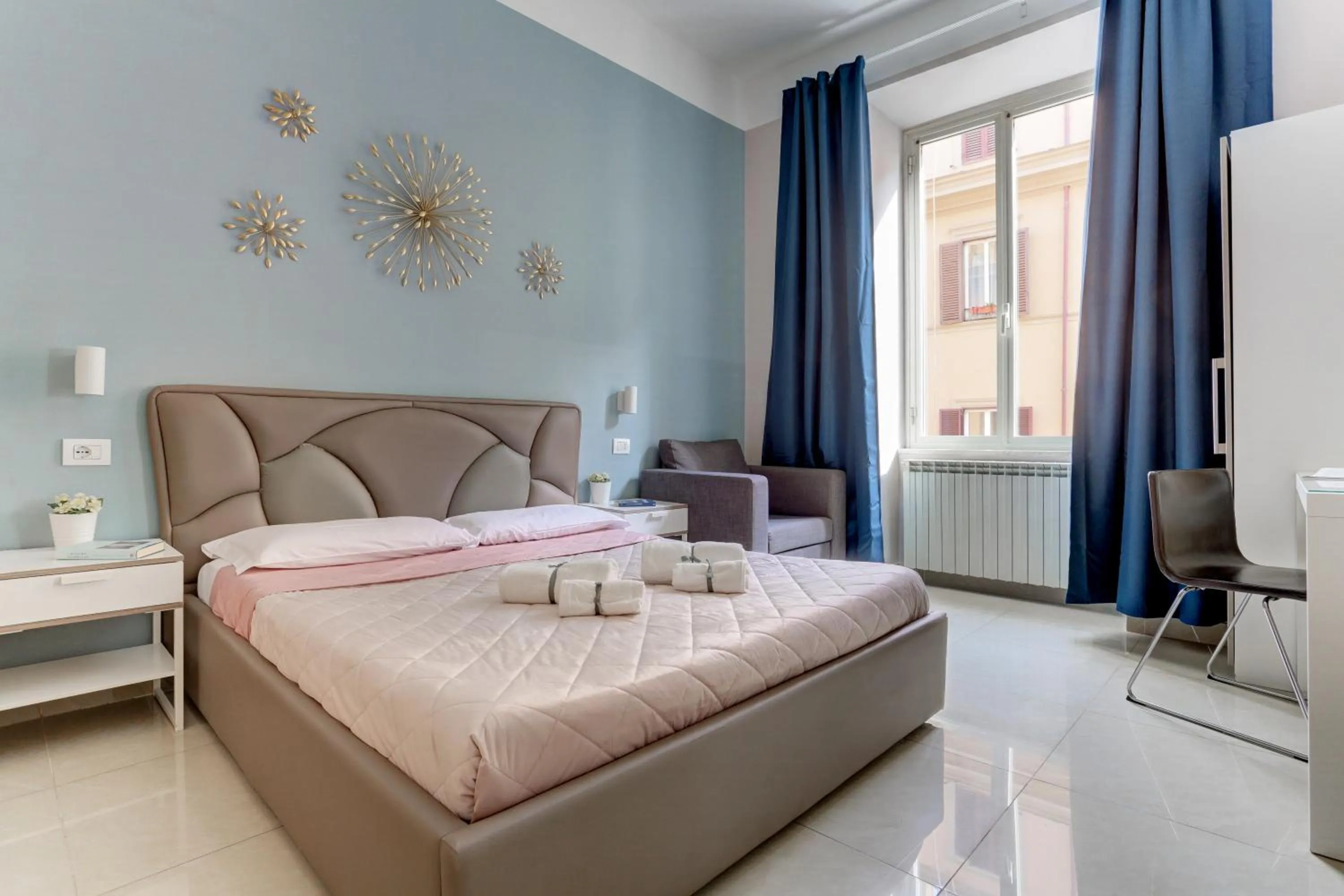 Bed in Claudia House Roma Termini
