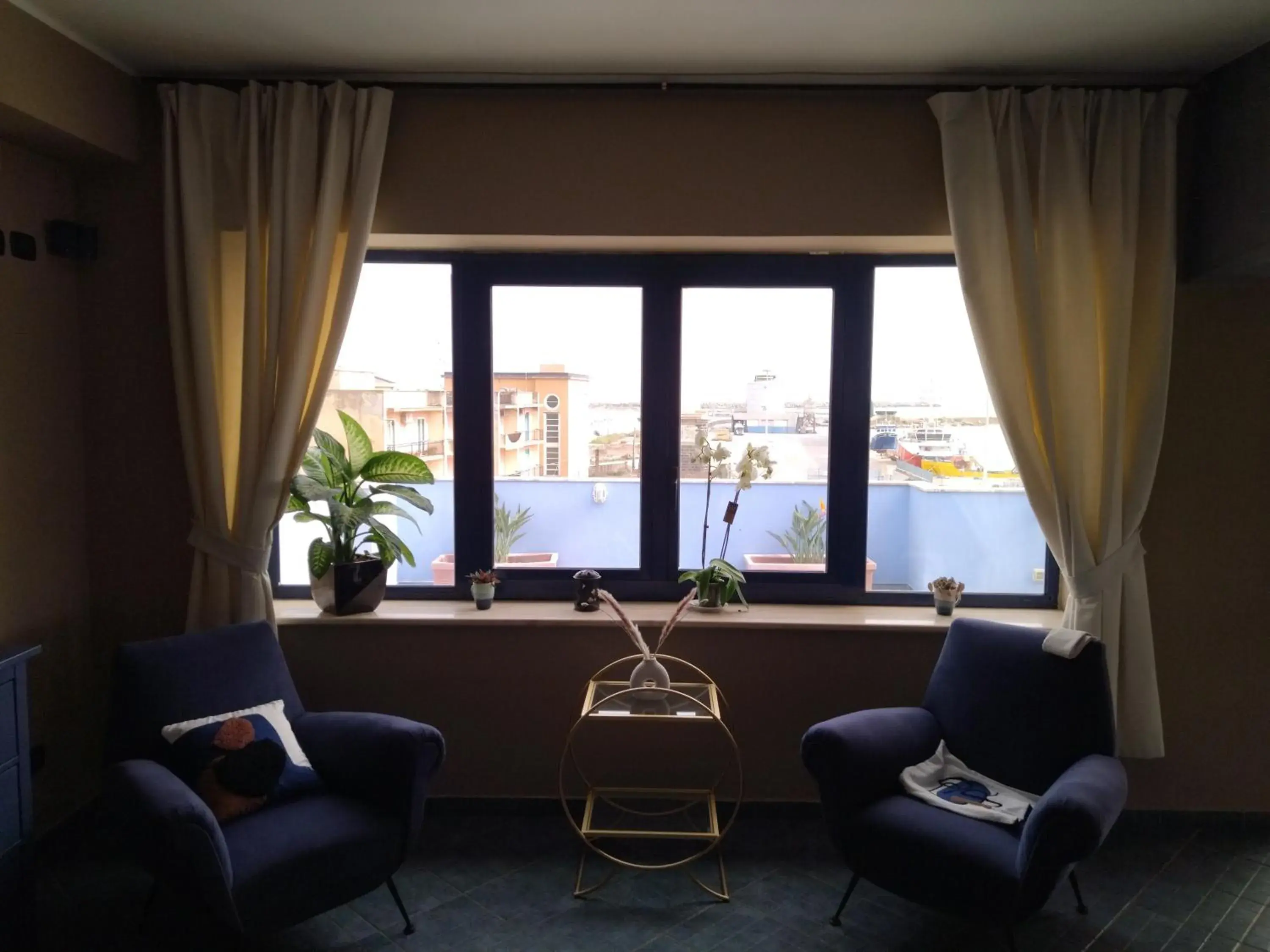 Lounge or bar, Seating Area in Hotel Al Faro