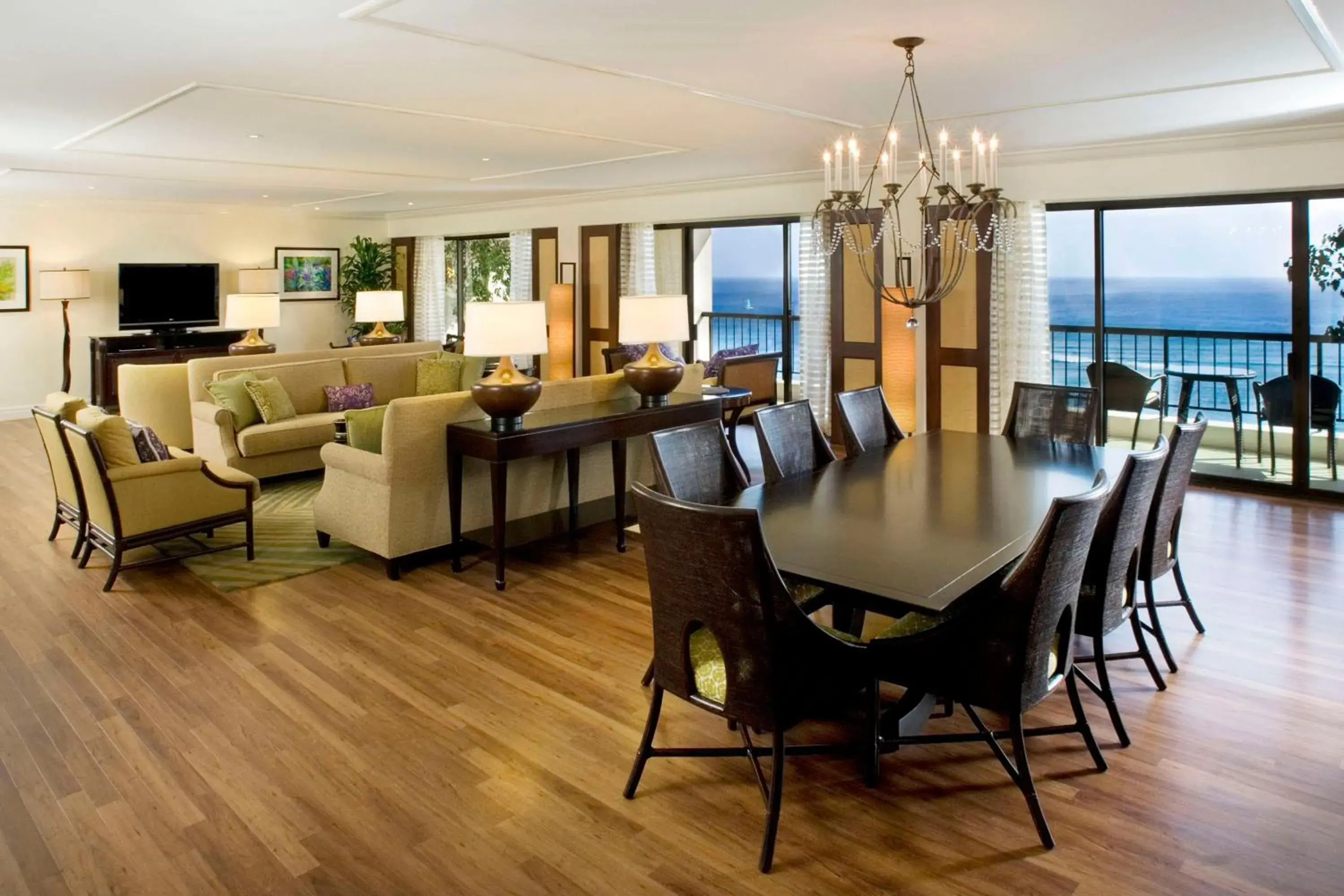 Living room in Hilton Hawaiian Village Waikiki Beach Resort Living room in Hilton Hawaiian Village Waikiki Beach Resort