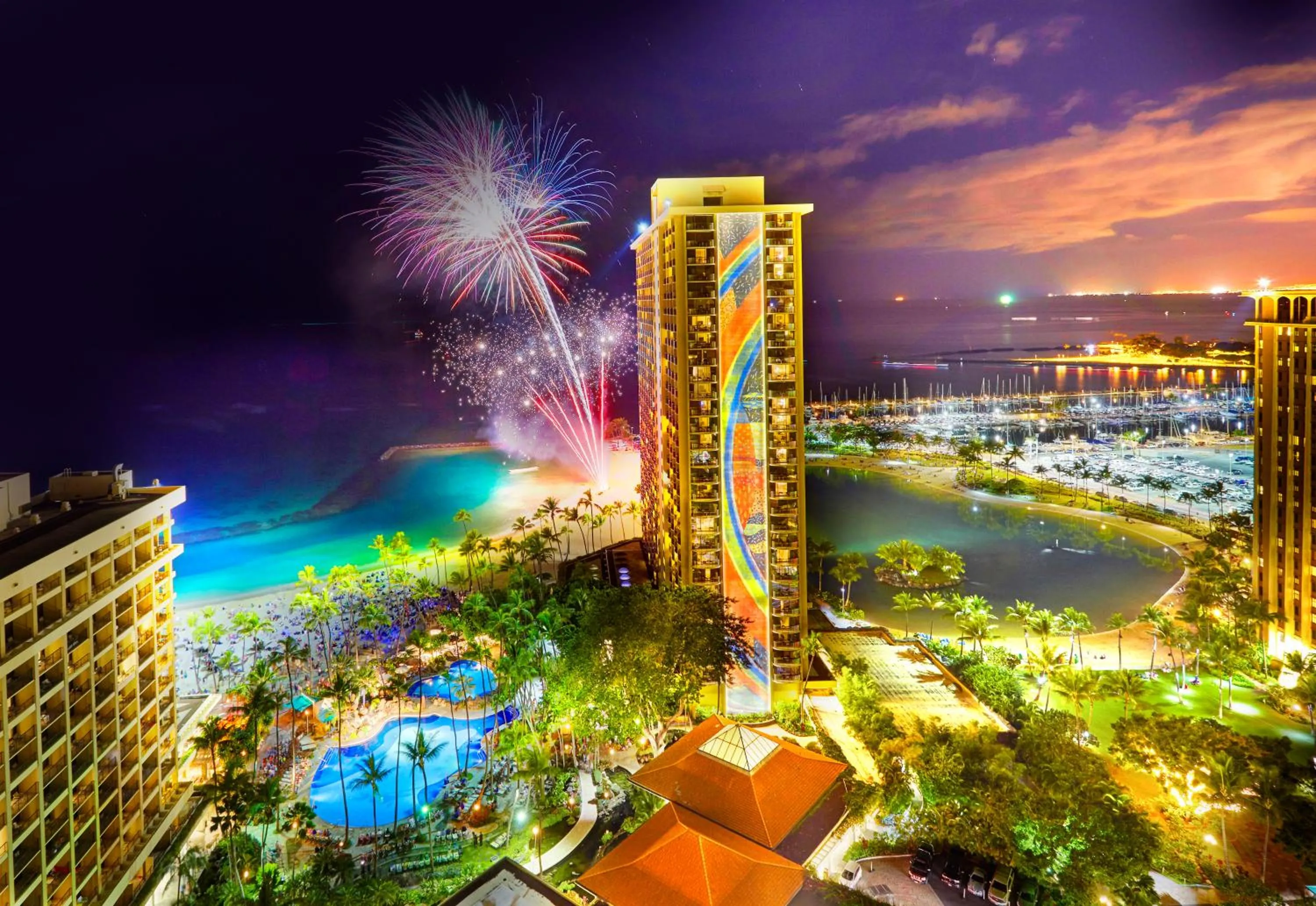 Property building in Hilton Hawaiian Village Waikiki Beach Resort