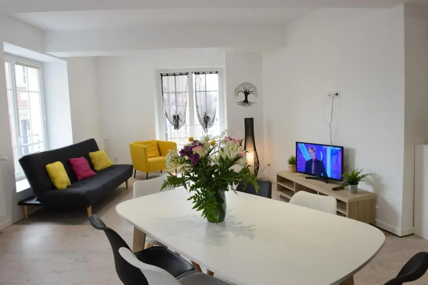 Two-Bedroom Apartment in L'Échappée Belle Two-Bedroom Apartment in L'Échappée Belle