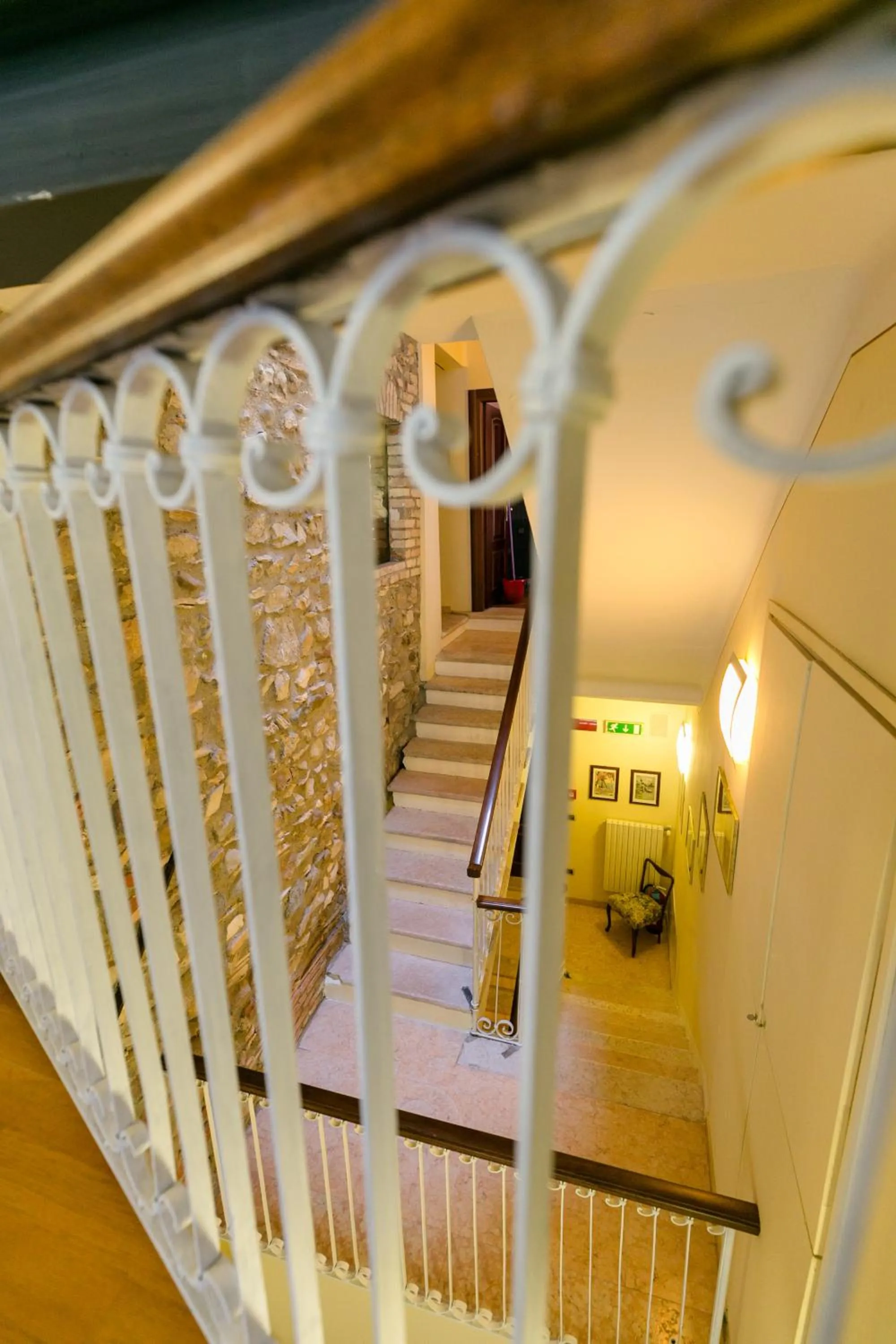 Logo/Certificate/Sign in Hotel Pace